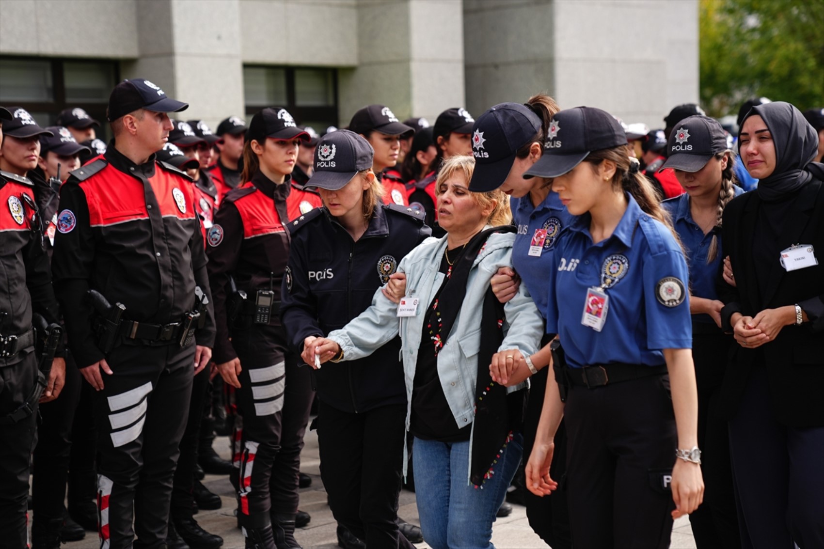 Ümraniye'de şehit olan polis memuru için cenaze töreni düzenlendi