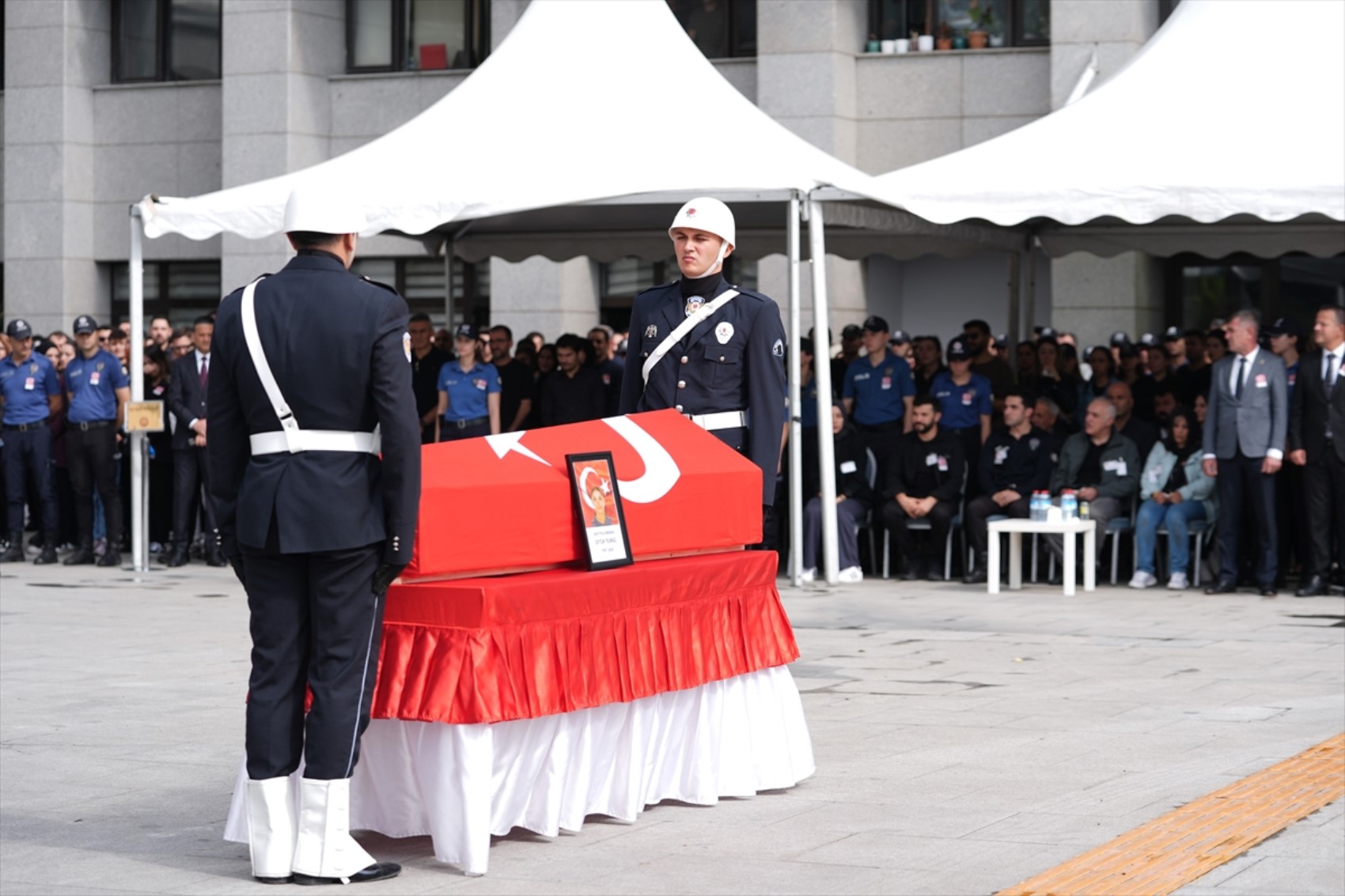 Ümraniye'de şehit olan polis memuru için cenaze töreni düzenlendi