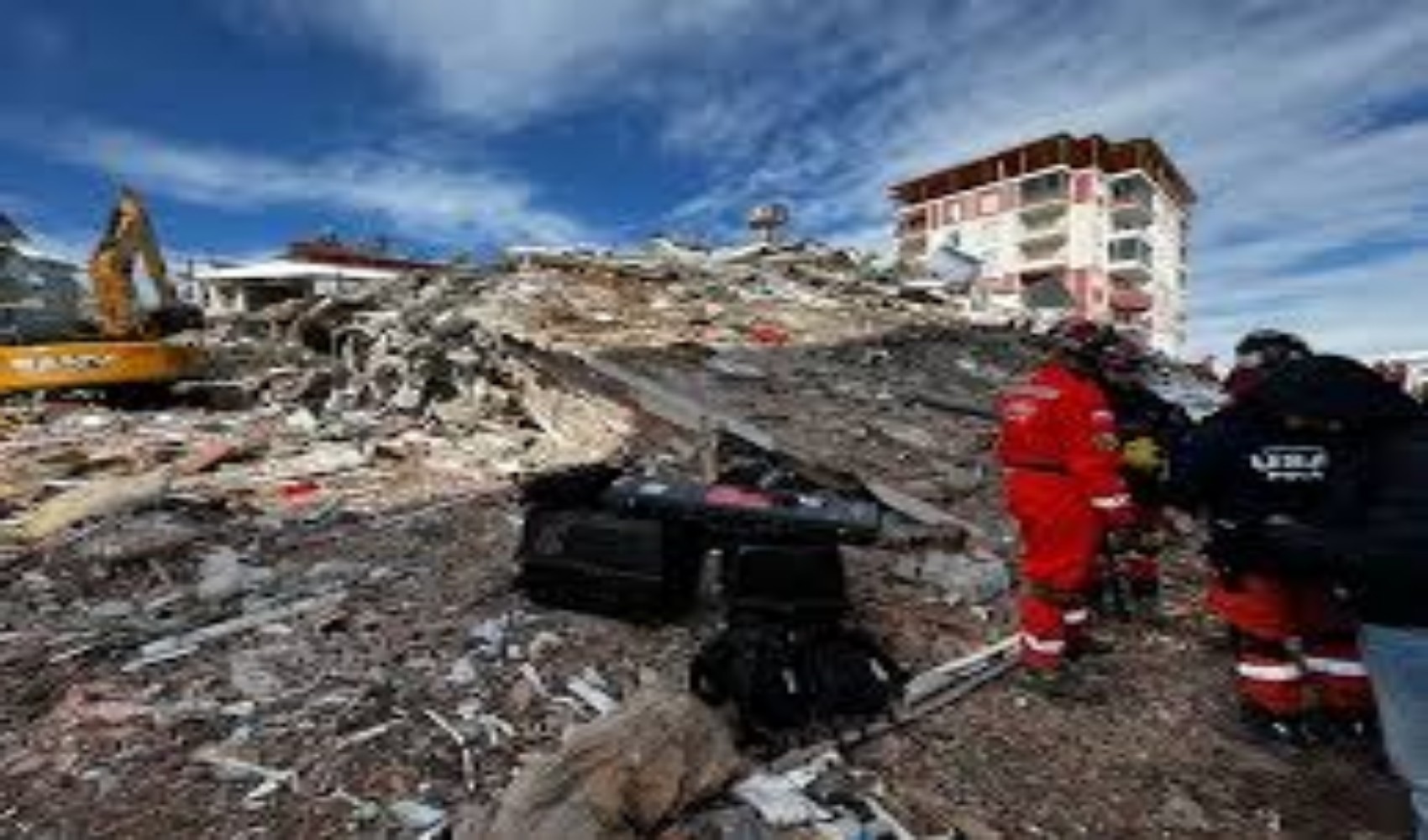 Depremde yüzlerce kişiye mezar olan 600 Evler Sitesi'nin zemin etüt raporu bulunmuyor