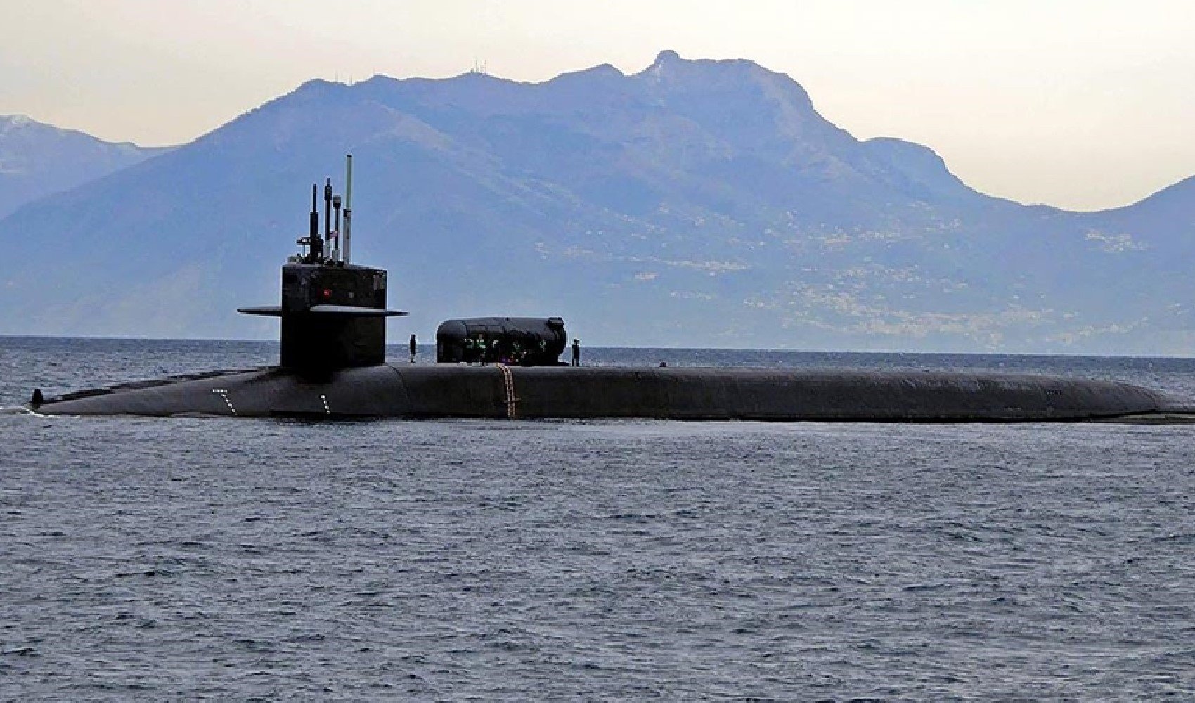 USS Vermont, Güney Kore'nin Busan Limanı'na ulaştı