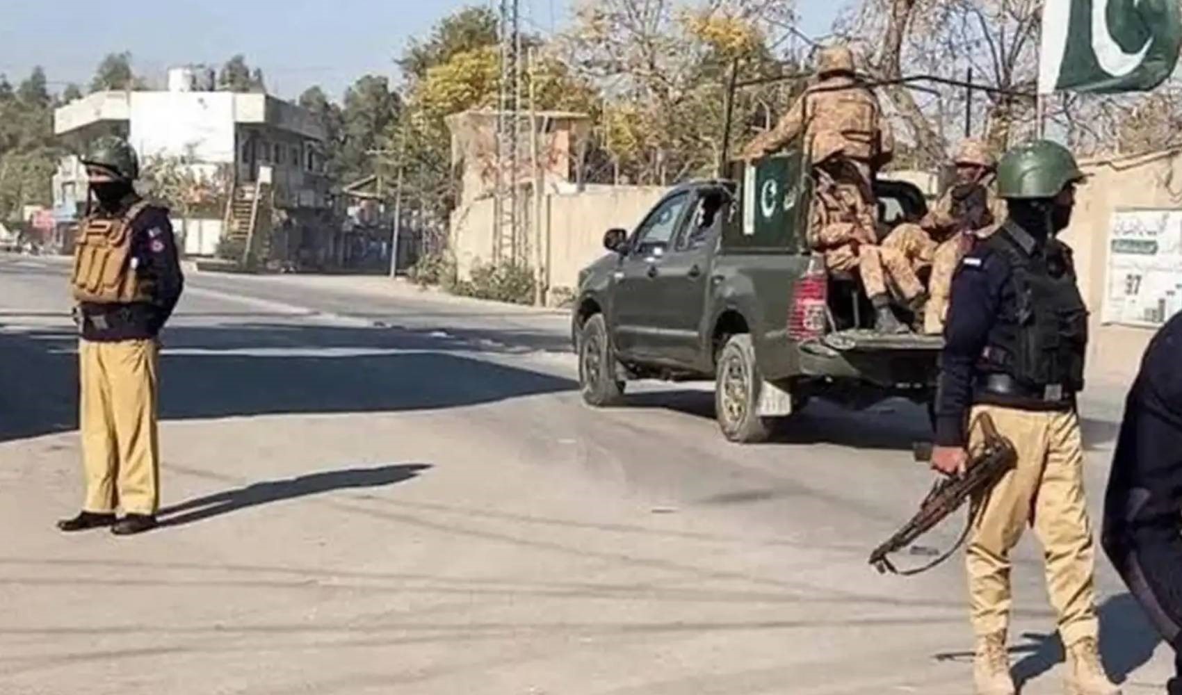 Scontri tra tribù in Pakistan: 5 morti e numerosi feriti