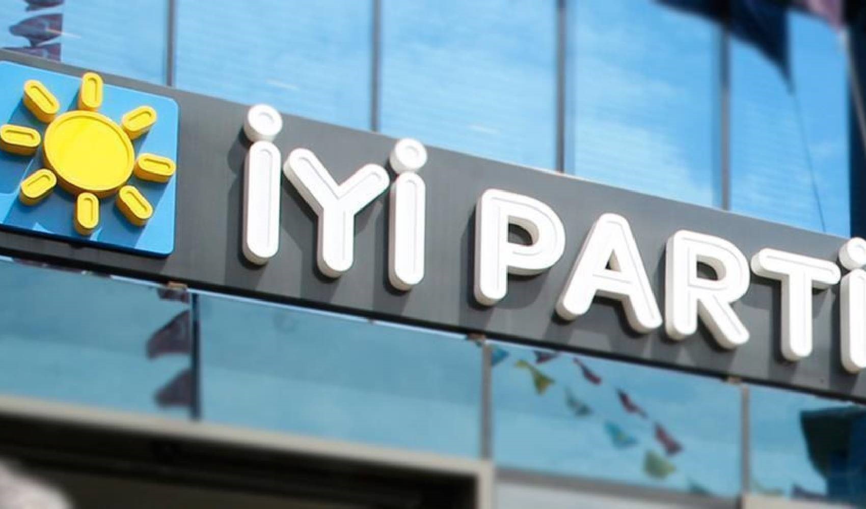 İYİ Parti'de bir istifa daha gerçekleşti