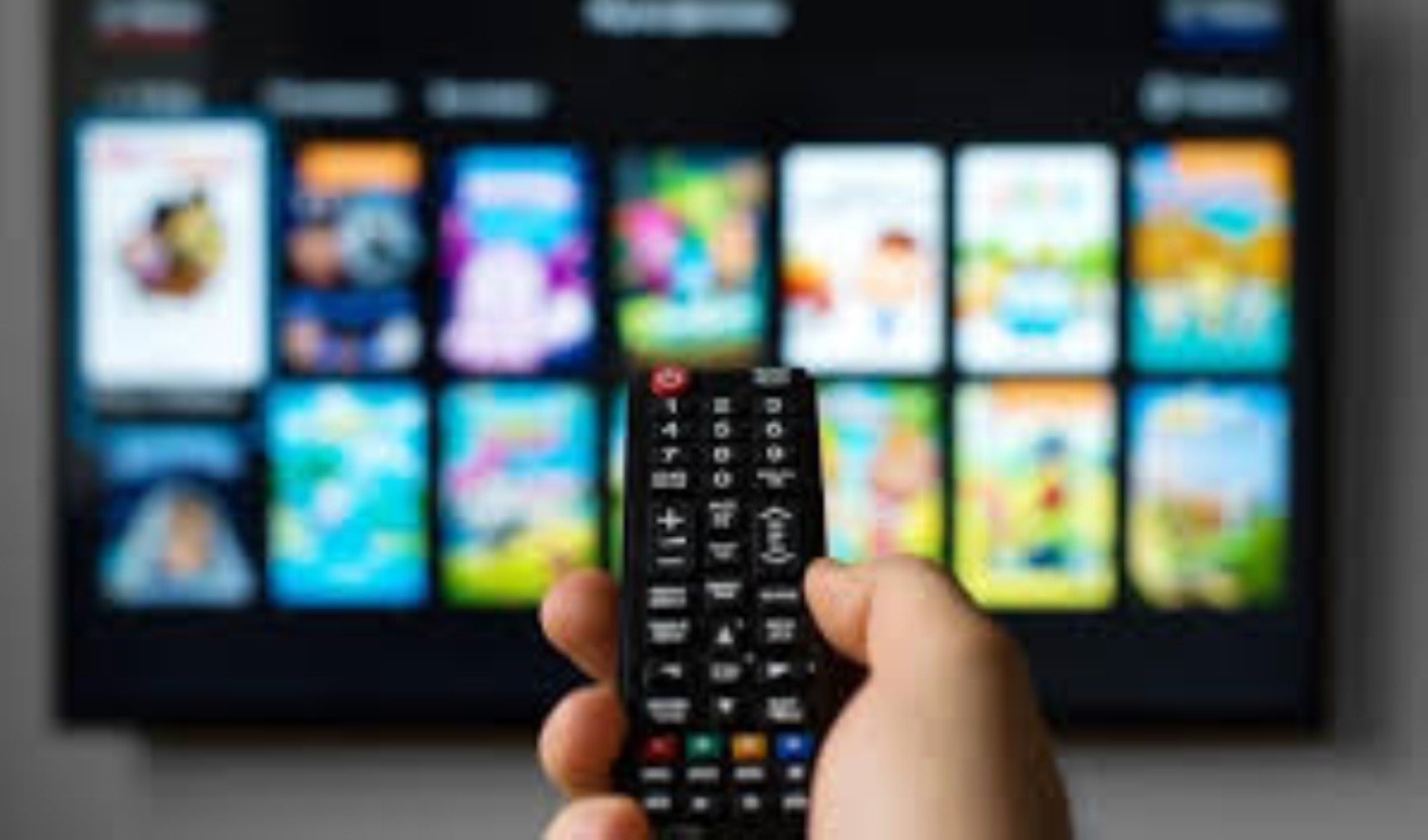 Quali programmi ci sono nel palinsesto TV di mercoledì 25 settembre? Quali serie saranno trasmesse oggi?