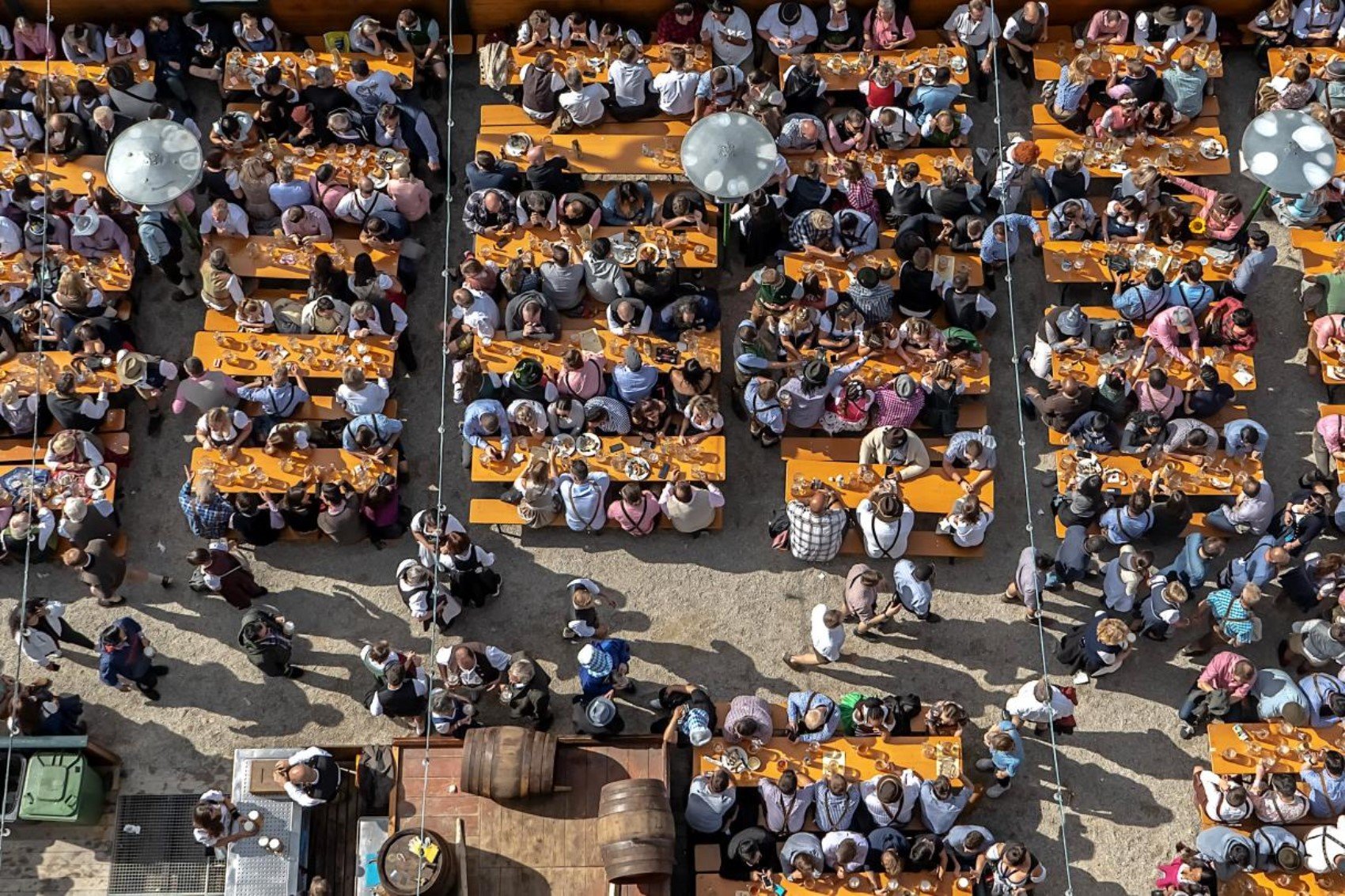 Almanya'nın meşhur Ekim festivali 'Oktoberfest' başladı: 'Fıçı delindi'