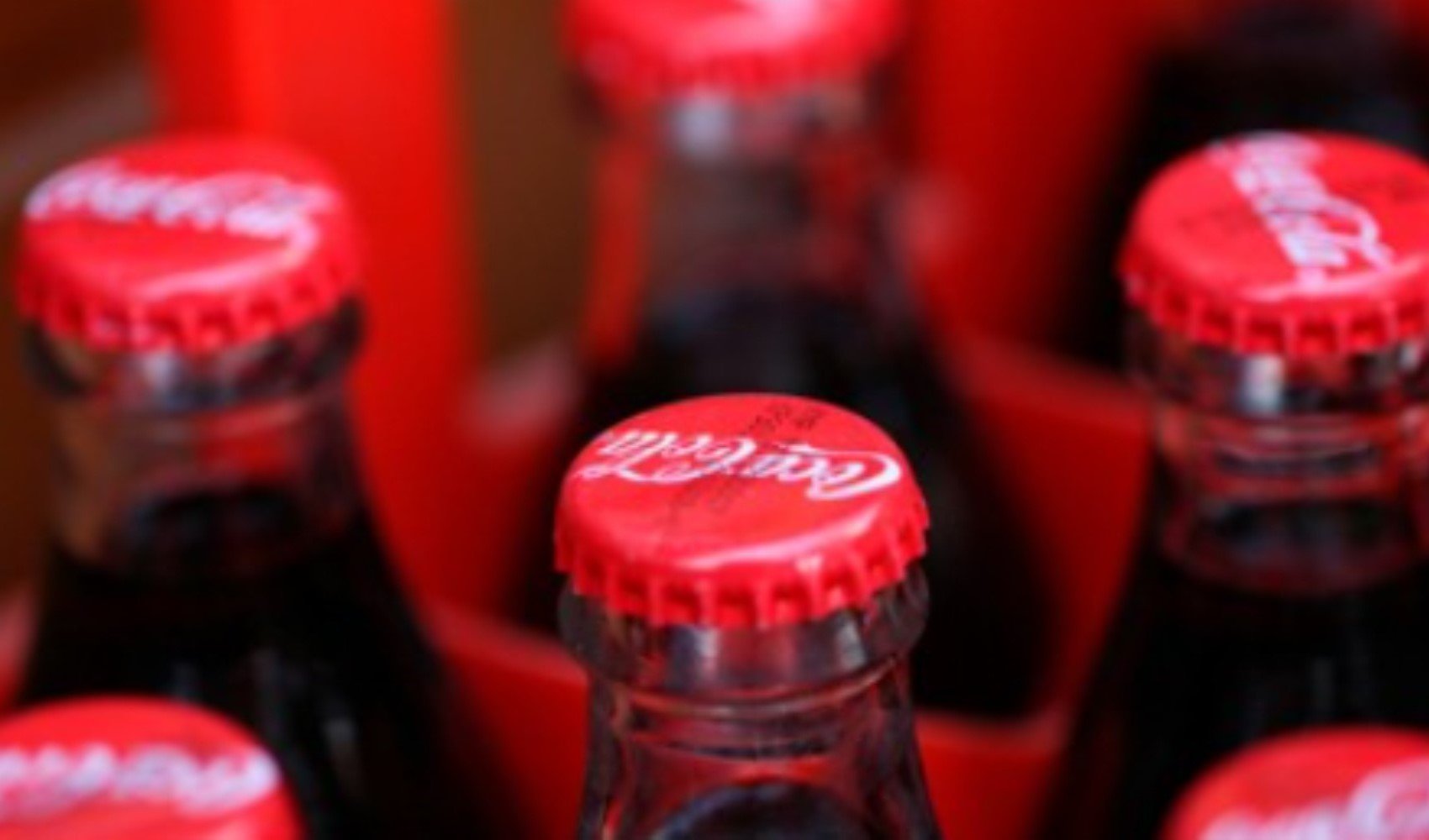 Coca-Cola iki ürününü raflardan kaldırıyor