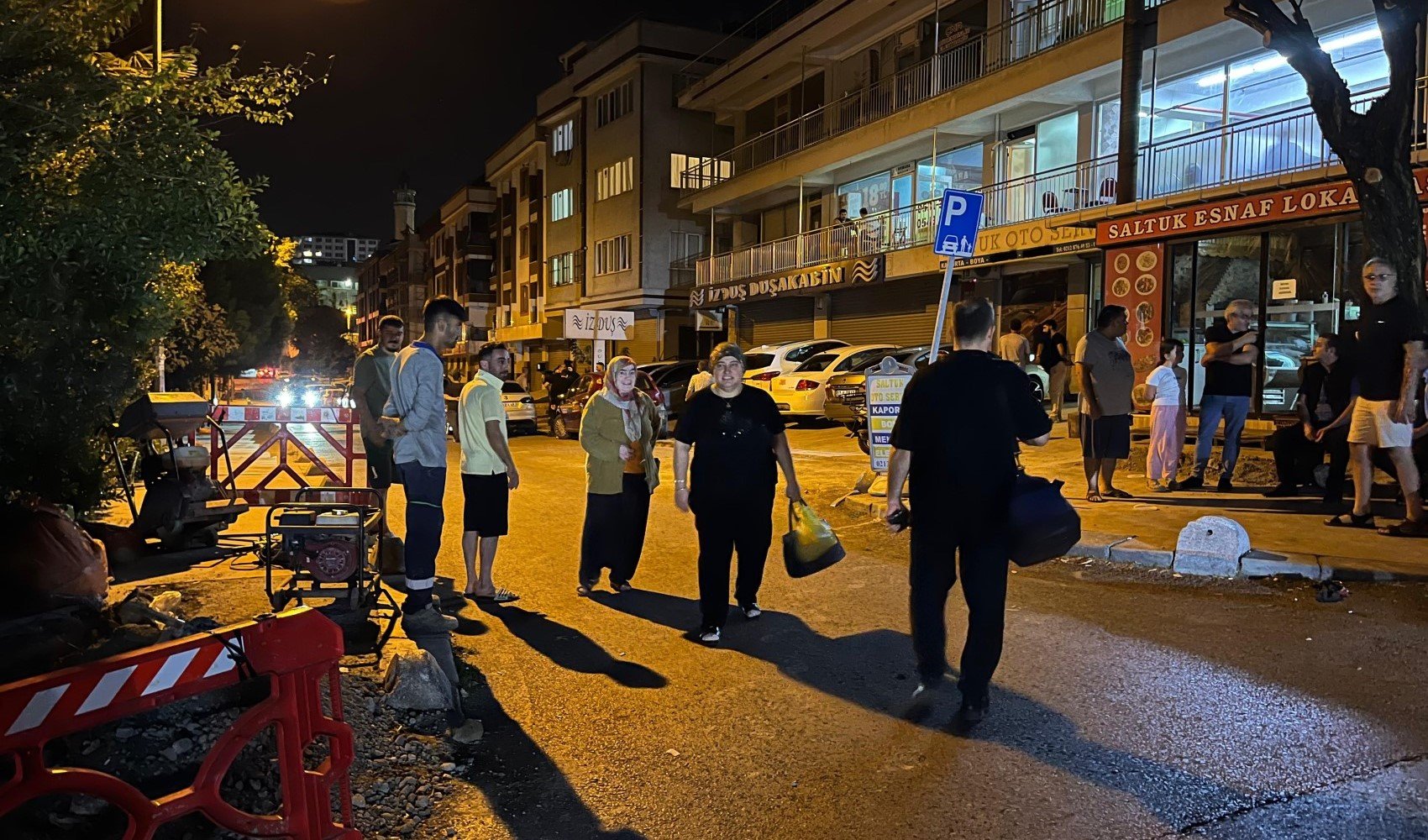 Beylikdüzü'nde 3 gündür elektrik yok! Vatandaşlardan BEDAŞ'a tepki gecikmedi