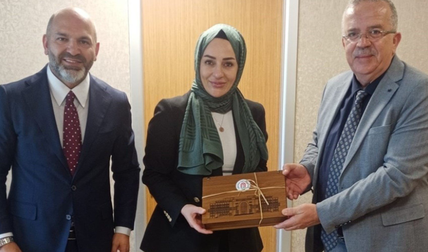 AKP'de çift maaşlı isme yeni görev: Genel müdür yardımcılığına terfi etti