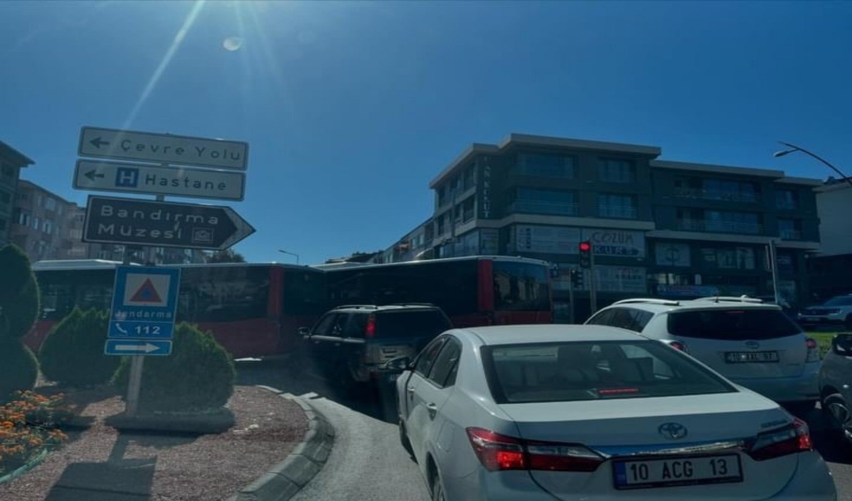 UKOME kararıyla kapatılan yol nedeniyle trafik yoğunluğu oluştu