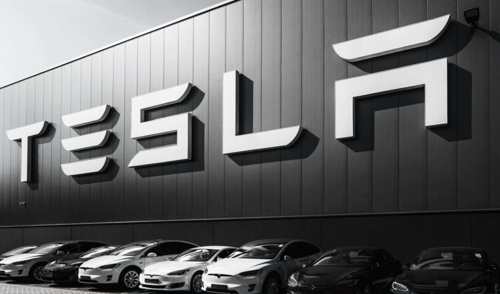 Tesla'dan 'Hastalık İzni'ndeki çalışanlarına tartışmalı kontrol ziyareti: Evlere yöneticiler gidiyor