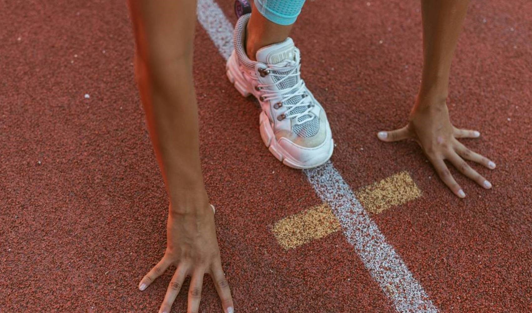 2024 Paris Olimpiyatları'nda yarışmıştı, yakılarak öldürüldü