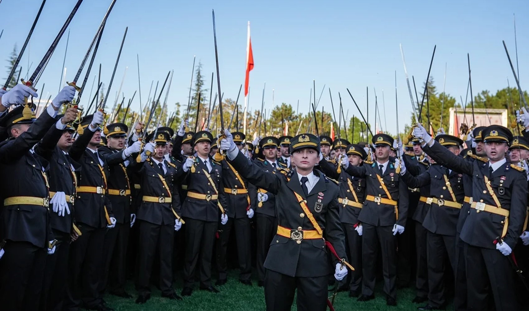 CHP'li Bağcıoğlu'ndan Erdoğan'a 'teğmen' yanıtı: 'Atatürk TSK'nin ebedi başkomutanı!'