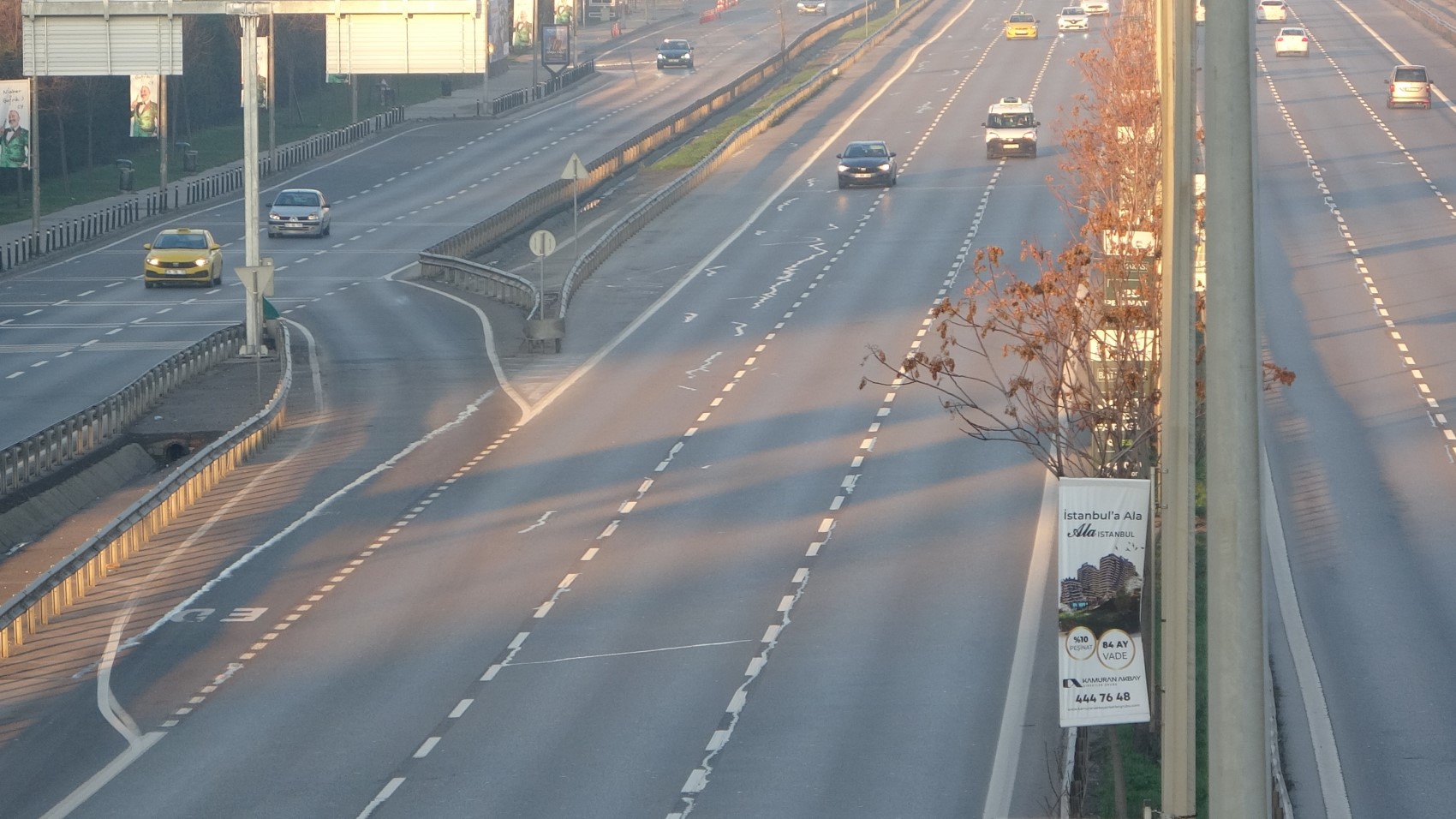 Yeni yıl sabahı İstanbul caddeleri boş kaldı: Trafik yüzde 2