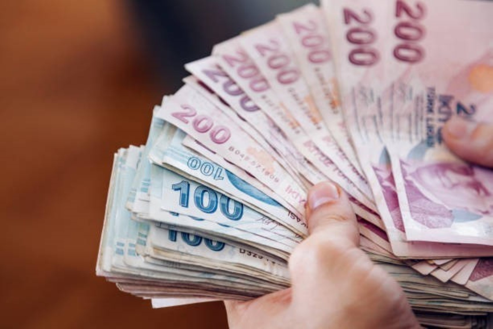 AKP'de emekli maaşı hazırlığı: Kök maaş düzenlemesi geliyor... Emekli aylığı yeni yılda ne kadar olacak?