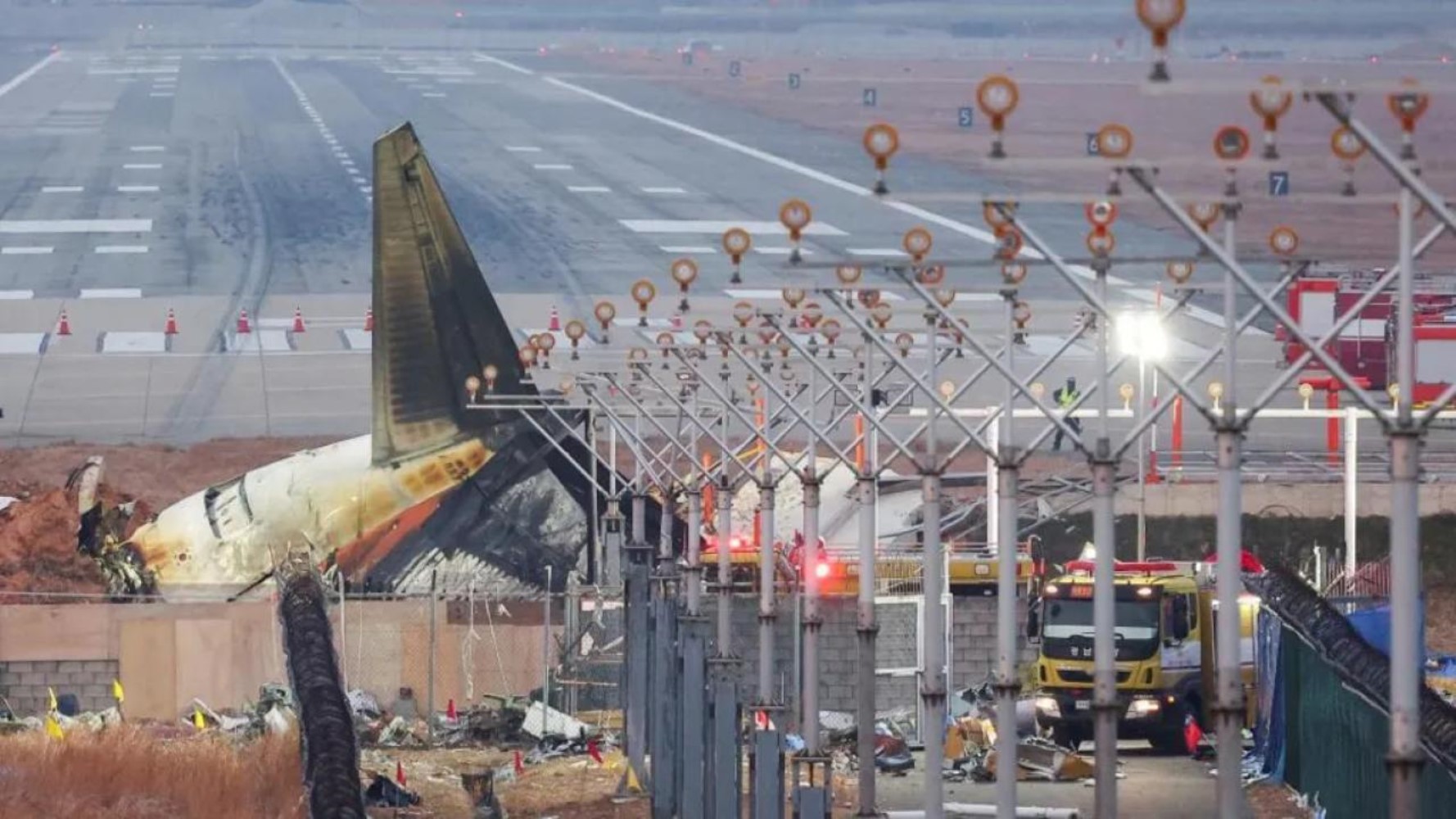 Güney Kore'deki uçak kazası: Pilotlar en son ne konuştu?