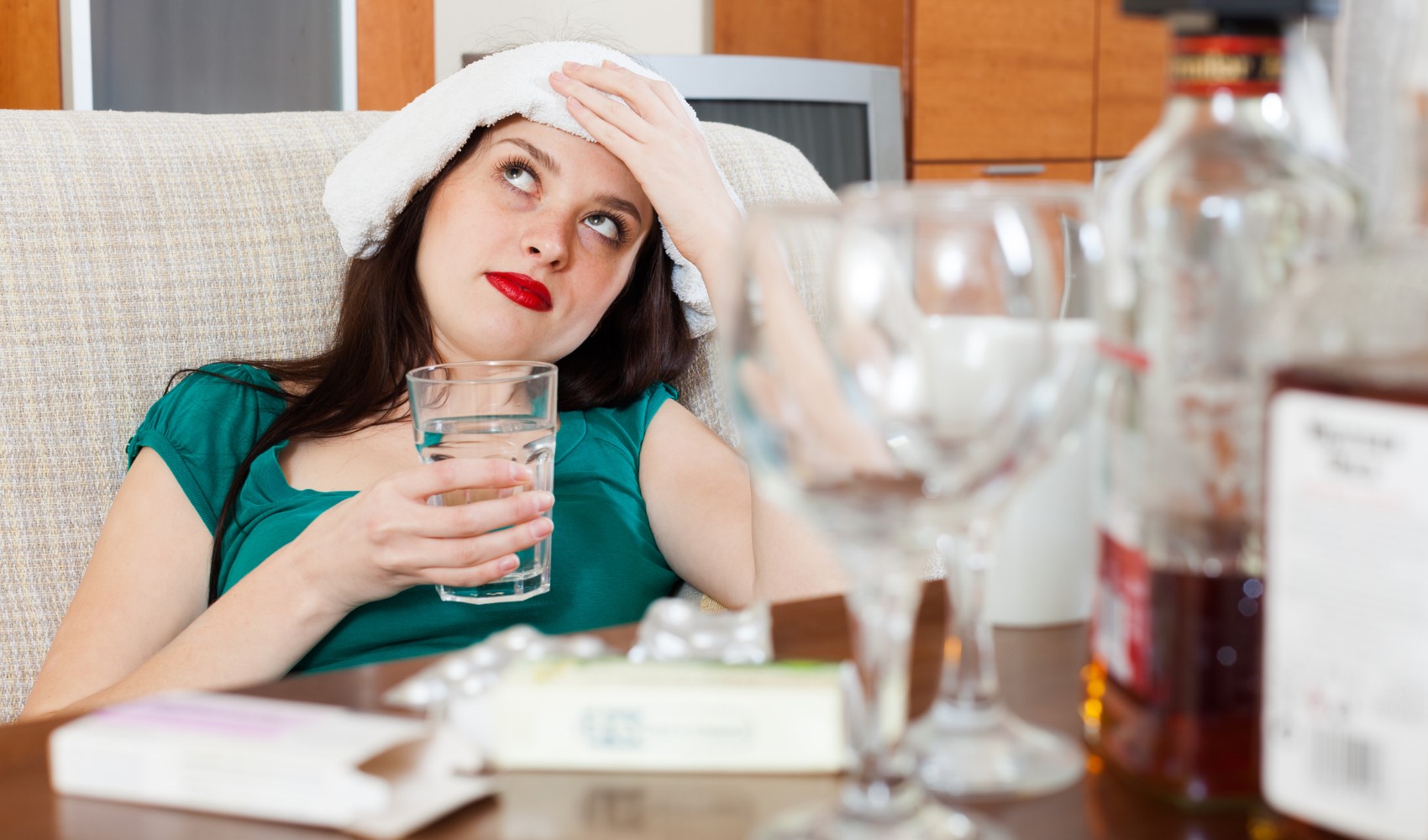 Akşamdan kalma (Hangover) etkisi nedir? Alkolden neden herkes aynı şekilde etkilenmez? Sır genetikte mi, içki seçiminde mi, yoksa başka bir faktörde mi?
