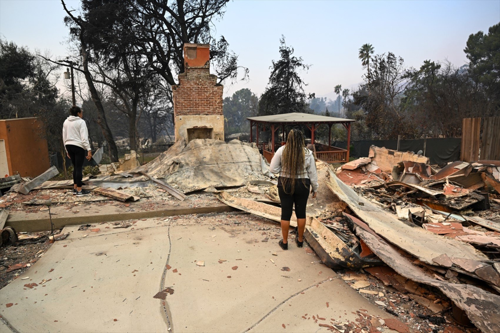 California'daki orman yangınları büyüyor! Pacific Palisades yok oldu