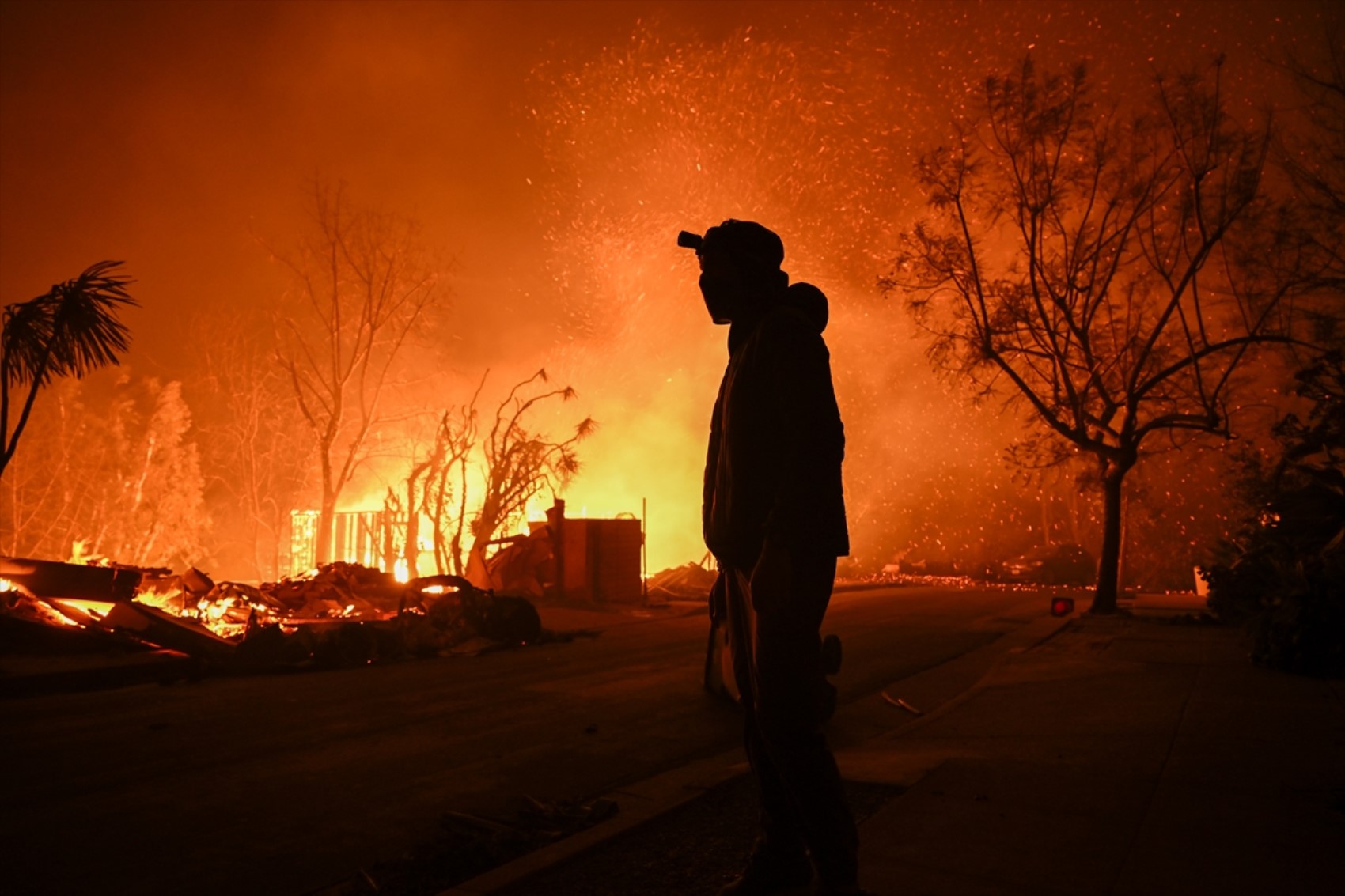 California'daki yangınlarda kundaklama şüphesi: 1 kişi gözaltında