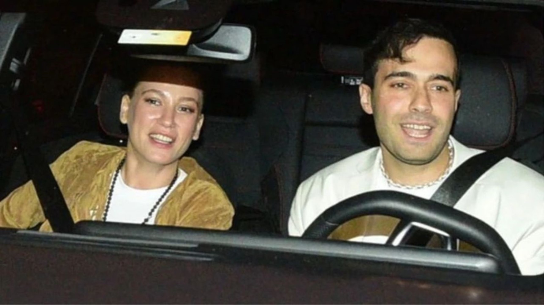 ‘Reklam aşkı’ iddiaları gündemdeydi: Serenay Sarıkaya ve Mert Demir hakkında flaş gelişme! MASAK devreye girdi…