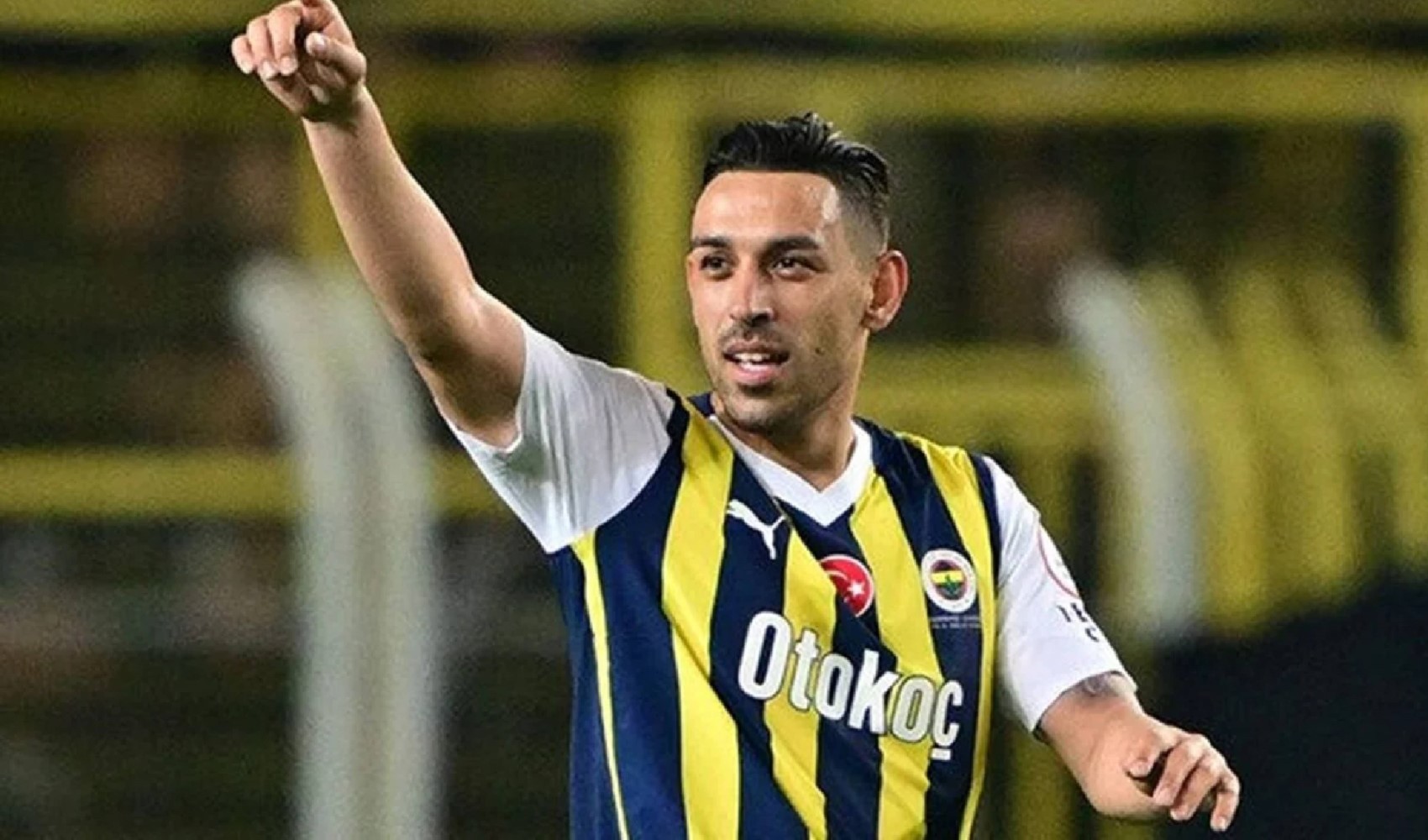 Fenerbahçe sözleşmeyi uzattı! 3 sezon daha oynayacak