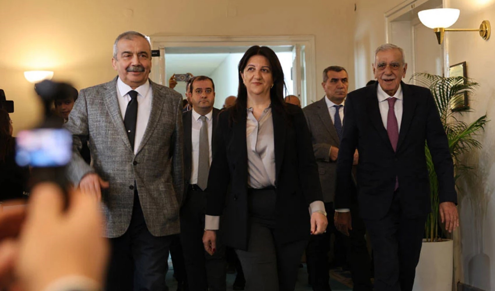 Son Dakika: Figen Yüksekdağ ile görüşen DEM Parti İmralı heyetinden ilk açıklama: 'Bütün şehitler ve gaziler ülkemizin onurudur'