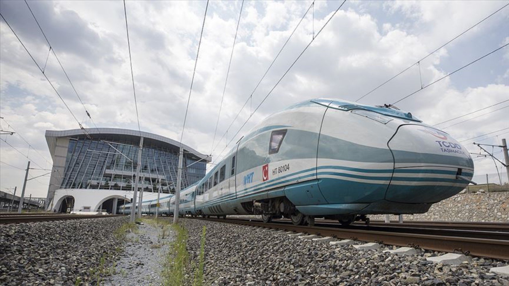 TCDD, Yüksek Hızlı Tren bilet tarifelerine zam yaptı! İstanbul-Ankara arası ne kadar?