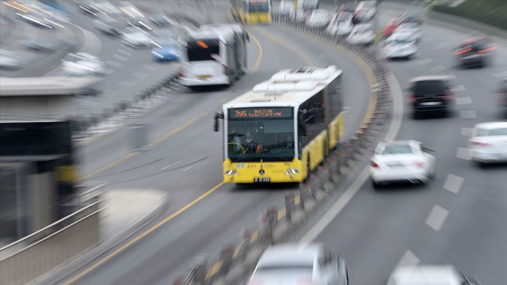 İstanbul'da toplu taşıma ücretlerine ne kadar zam geldi? Yeni tarifeler nasıl oldu? Metro, metrobüs, Marmaray ne kadar oldu?