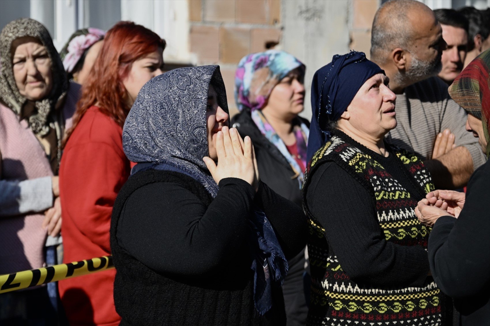 Polis memurunun 5 kişiyi katlettiği olayda sır perdesi aralandı