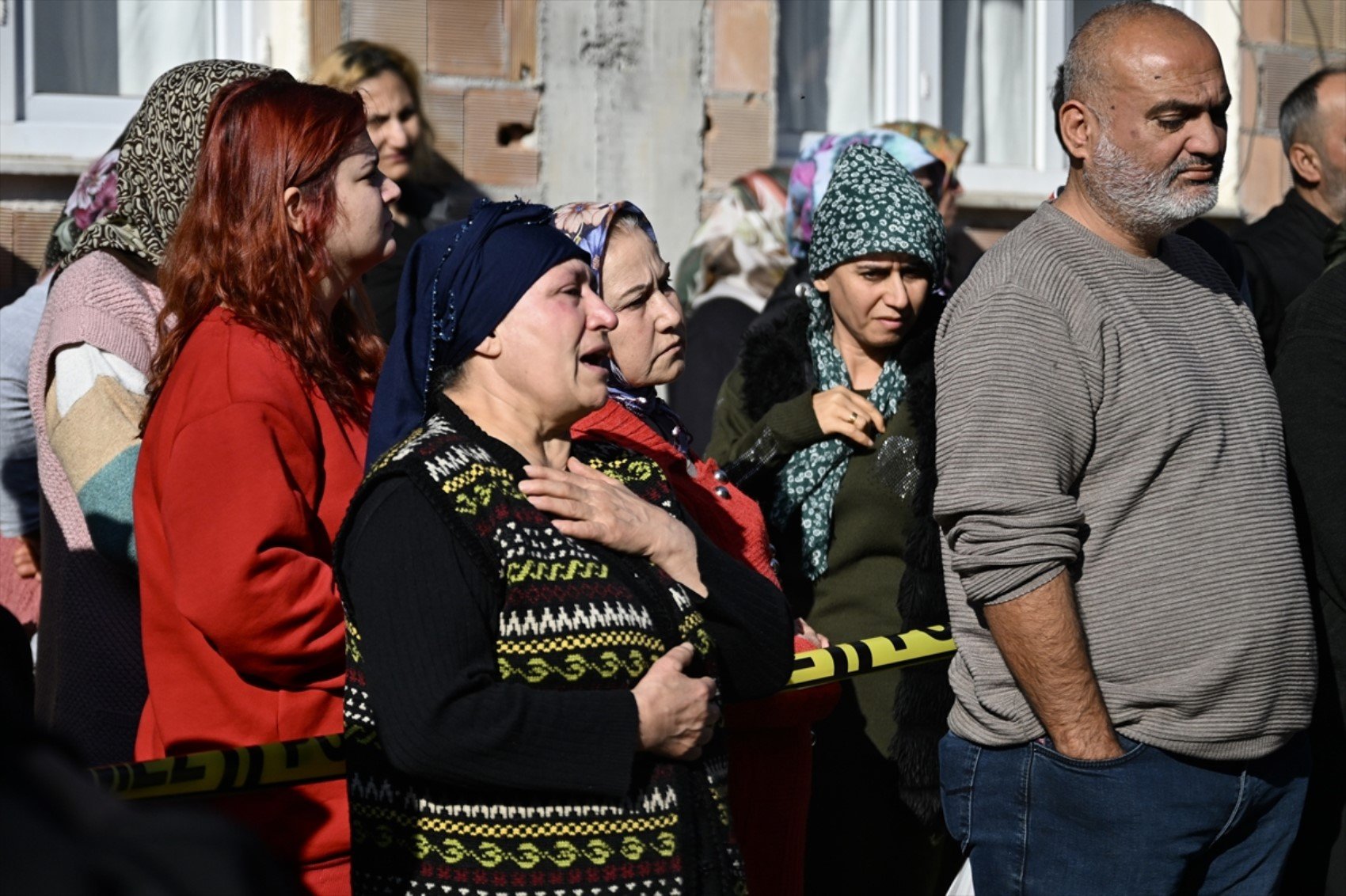 Polis memurunun 5 kişiyi katlettiği olayda sır perdesi aralandı