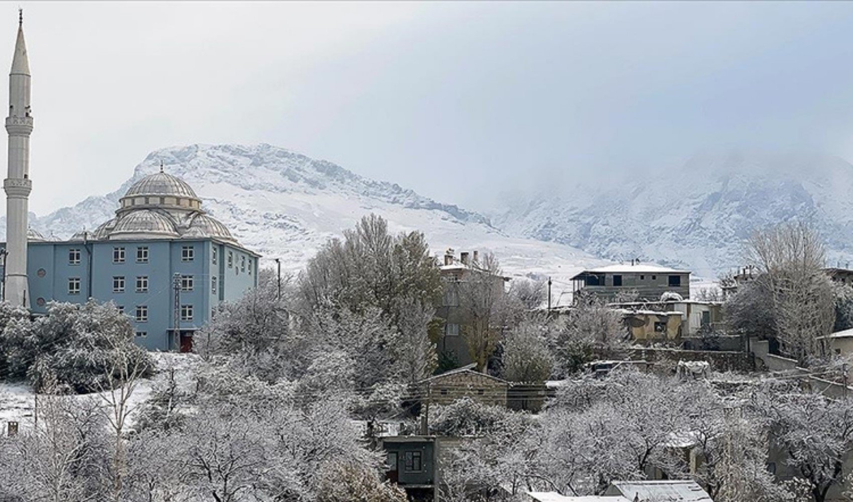 Meteoroloji 2024'ün enlerini açıkladı: En sıcak gün nerede oldu? En çok nerede yağmur yağdı? En sıcak deniz suyu nerede?