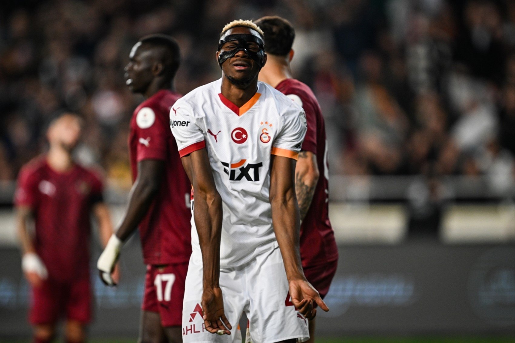 Trio ekibi noktayı koydu: Galatasaray'ın penaltı beklediği pozisyonda karar doğru mu?