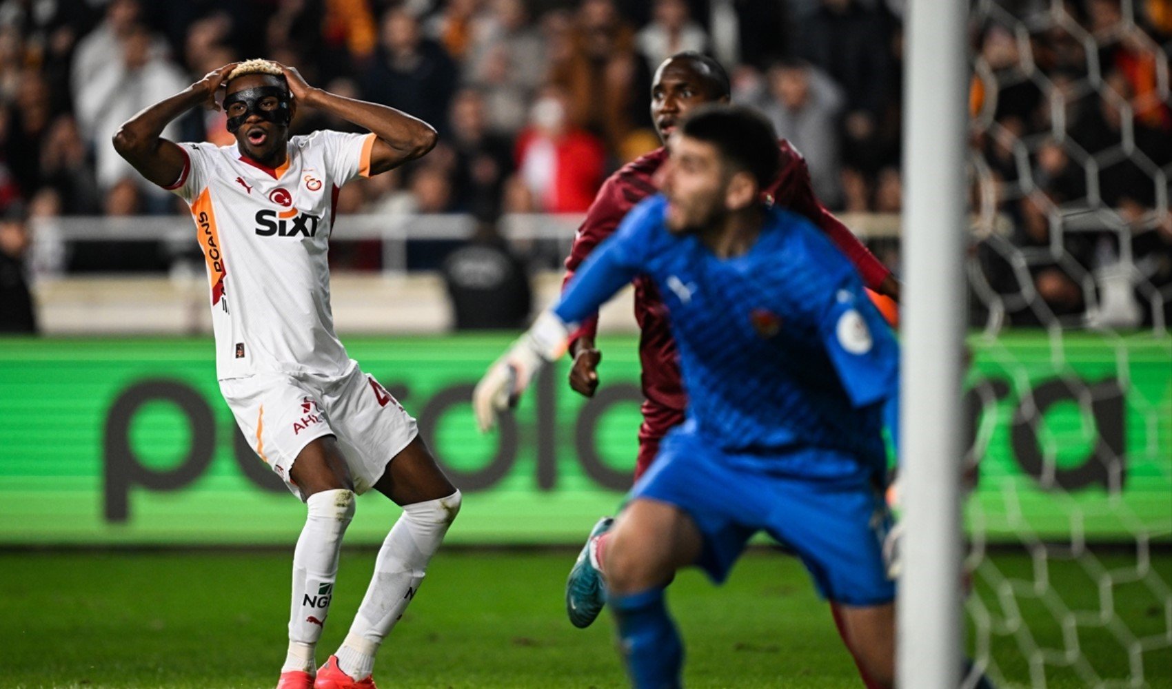 Trio ekibi noktayı koydu: Galatasaray'ın penaltı beklediği pozisyonda karar doğru mu?