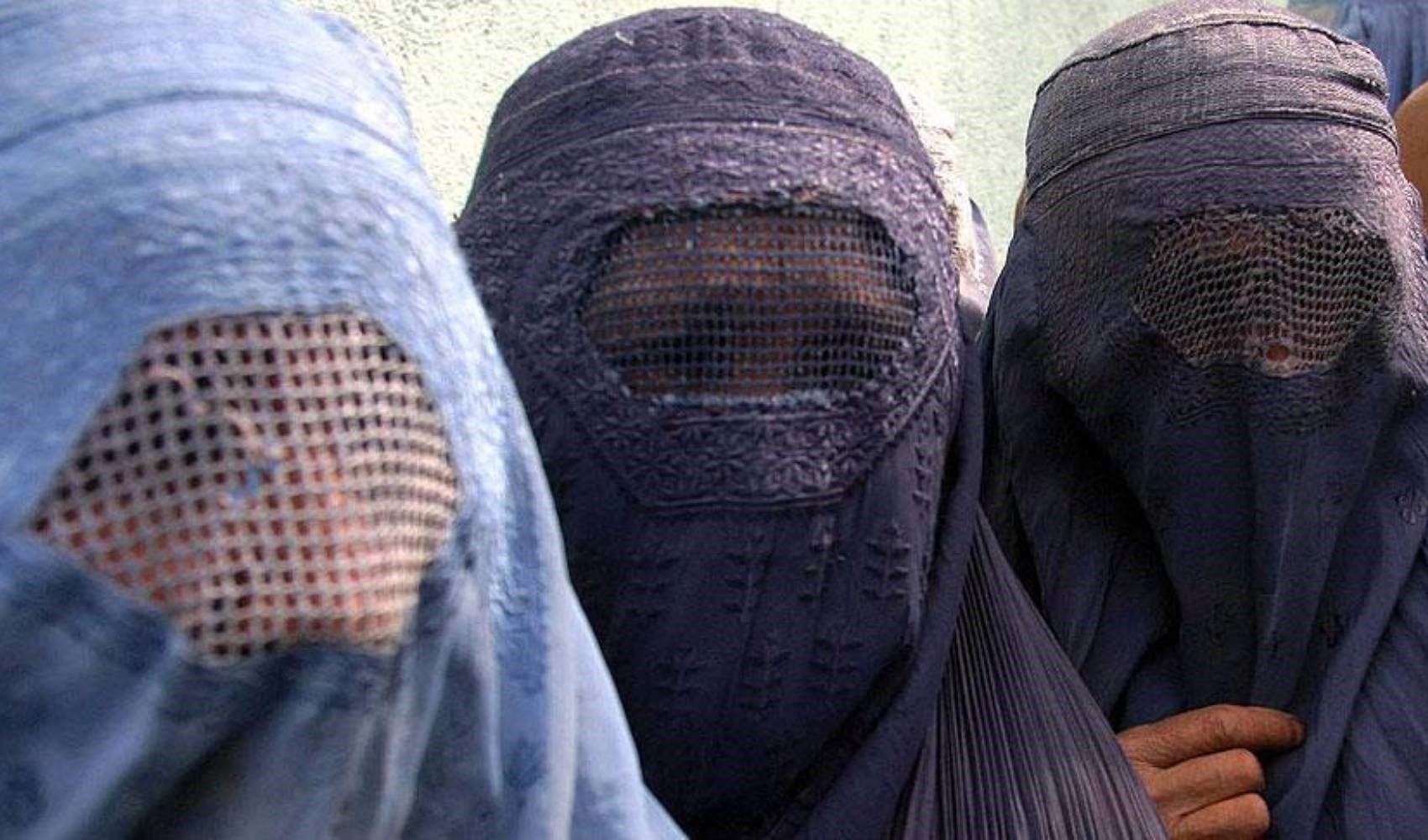 İsviçre'de burka yasağı resmen yürürlüğe girdi