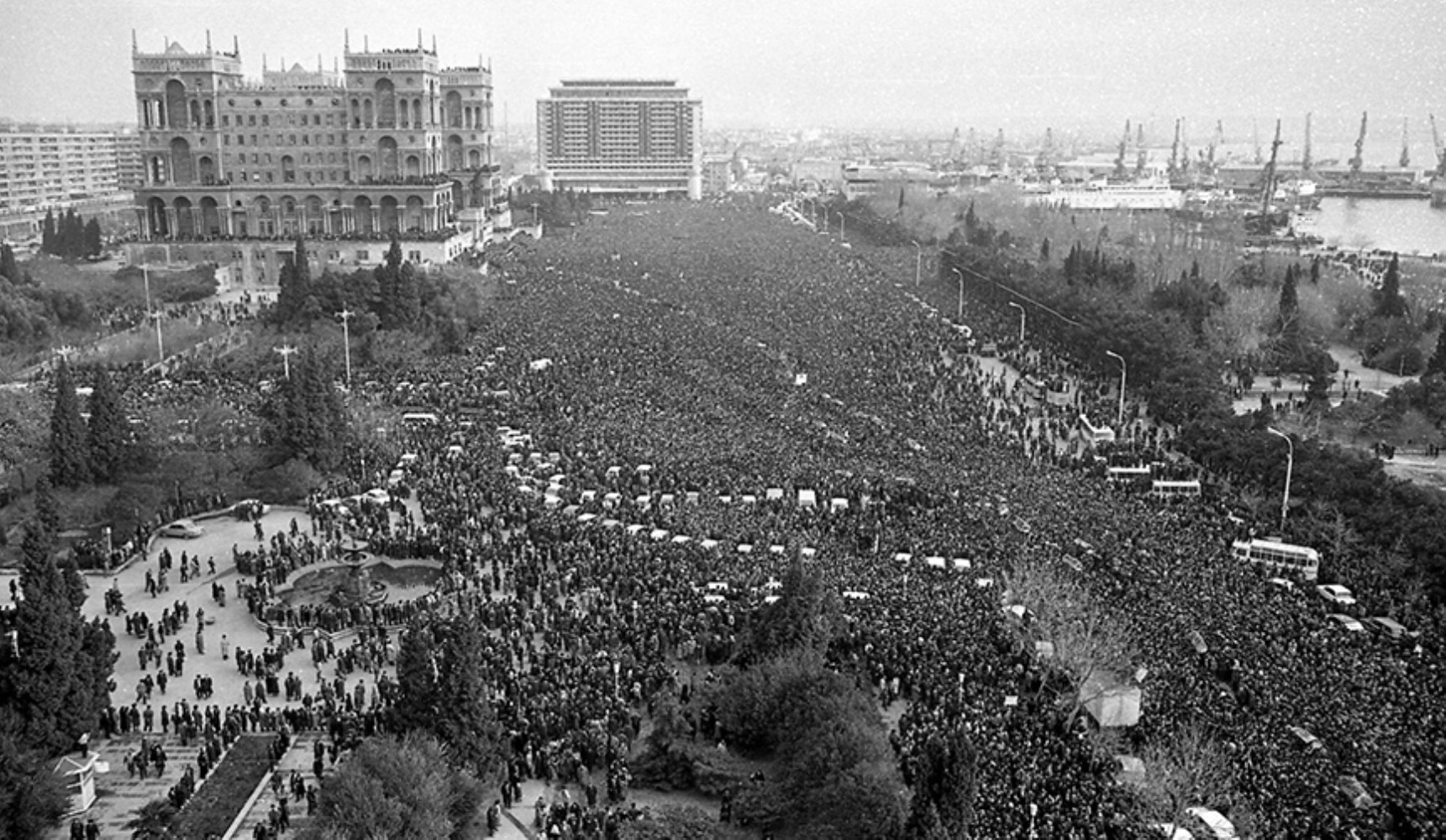 Azerbaycan'ın bağımsızlığına giden yol nasıl başladı? 'Kanlı Ocak Katliamı'