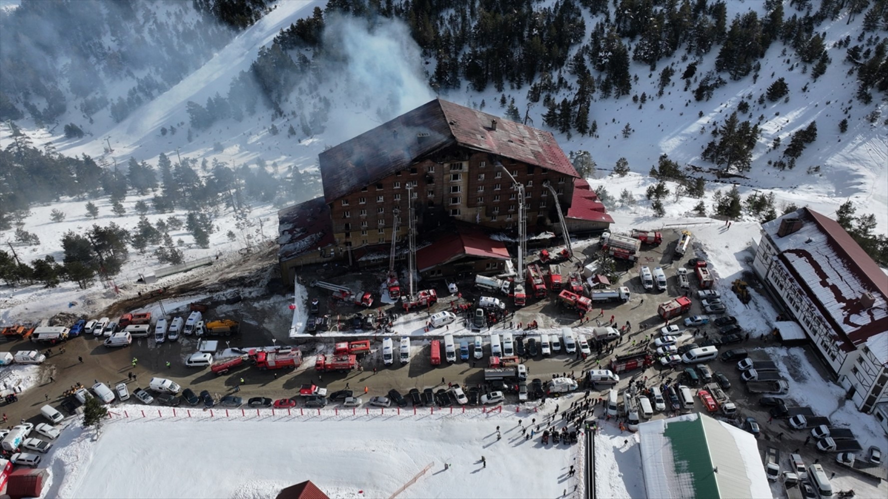 Bolu'daki büyük faciada 'morg' krizi: Kapasiteyi aştı