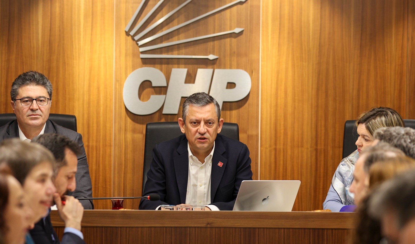 Özel ‘Savaş ilanı’ demişti: CHP PM toplantısında yol haritası belirlendi