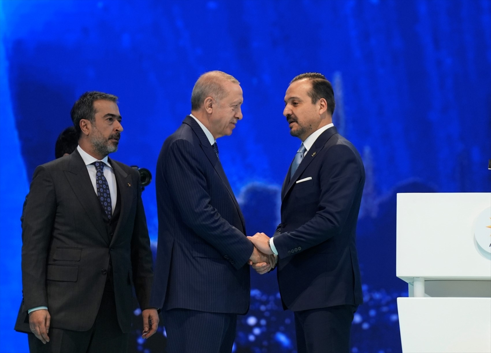 Kürşad Zorlu'nun AKP'ye katılmadan önceki eleştirileri peşini bırakmıyor
