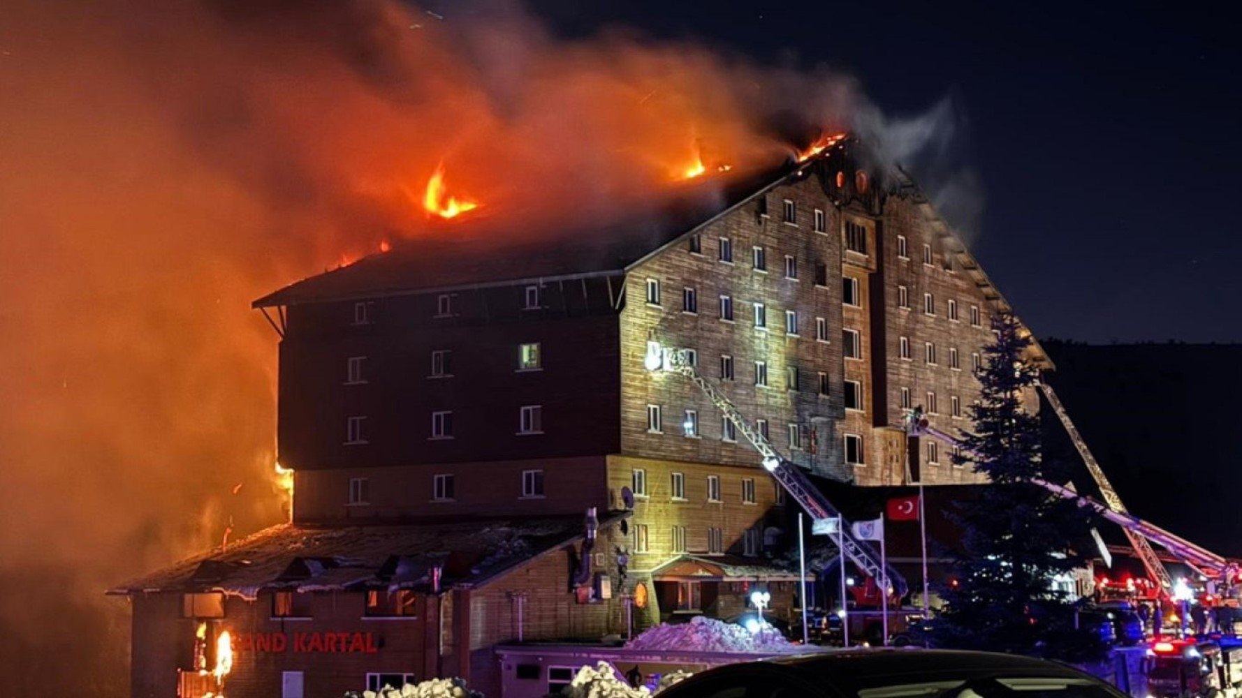 Yangın faciasının yaşandığı Grand Otel'in ortağından tepki çeken paylaşım! Hesabını kapattı