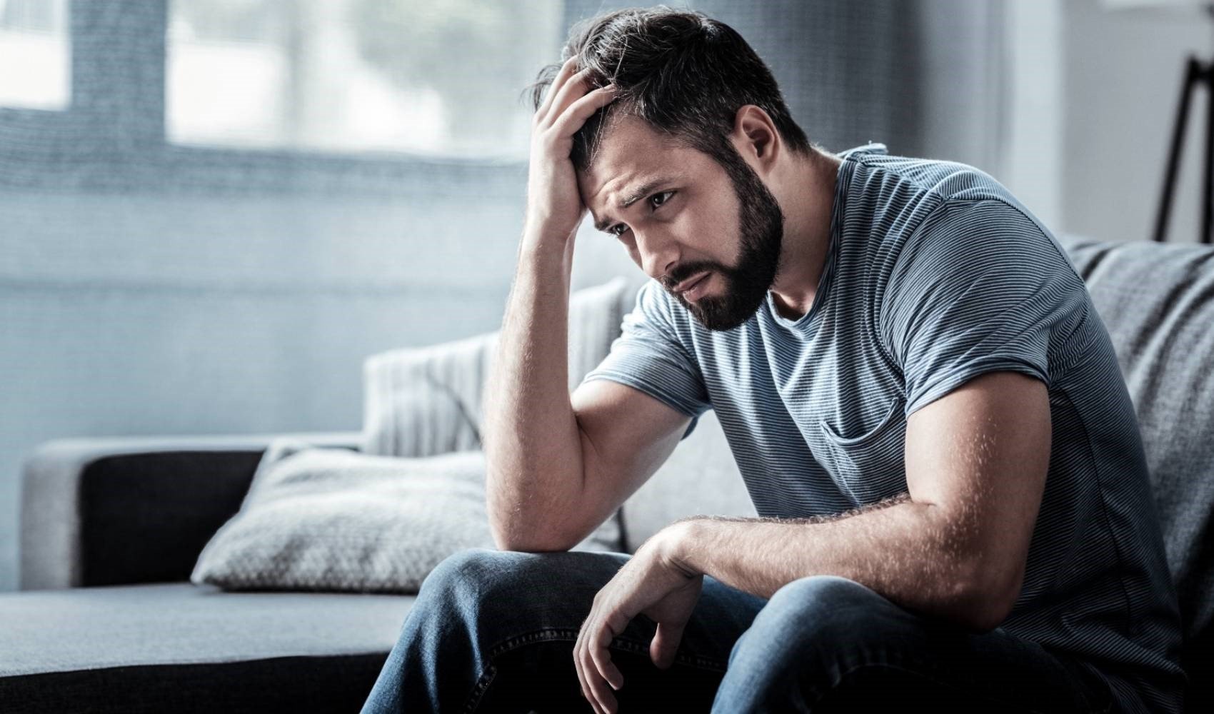 Depresyon nedir? Belirtileri, nedenleri ve tedavi yöntemleri