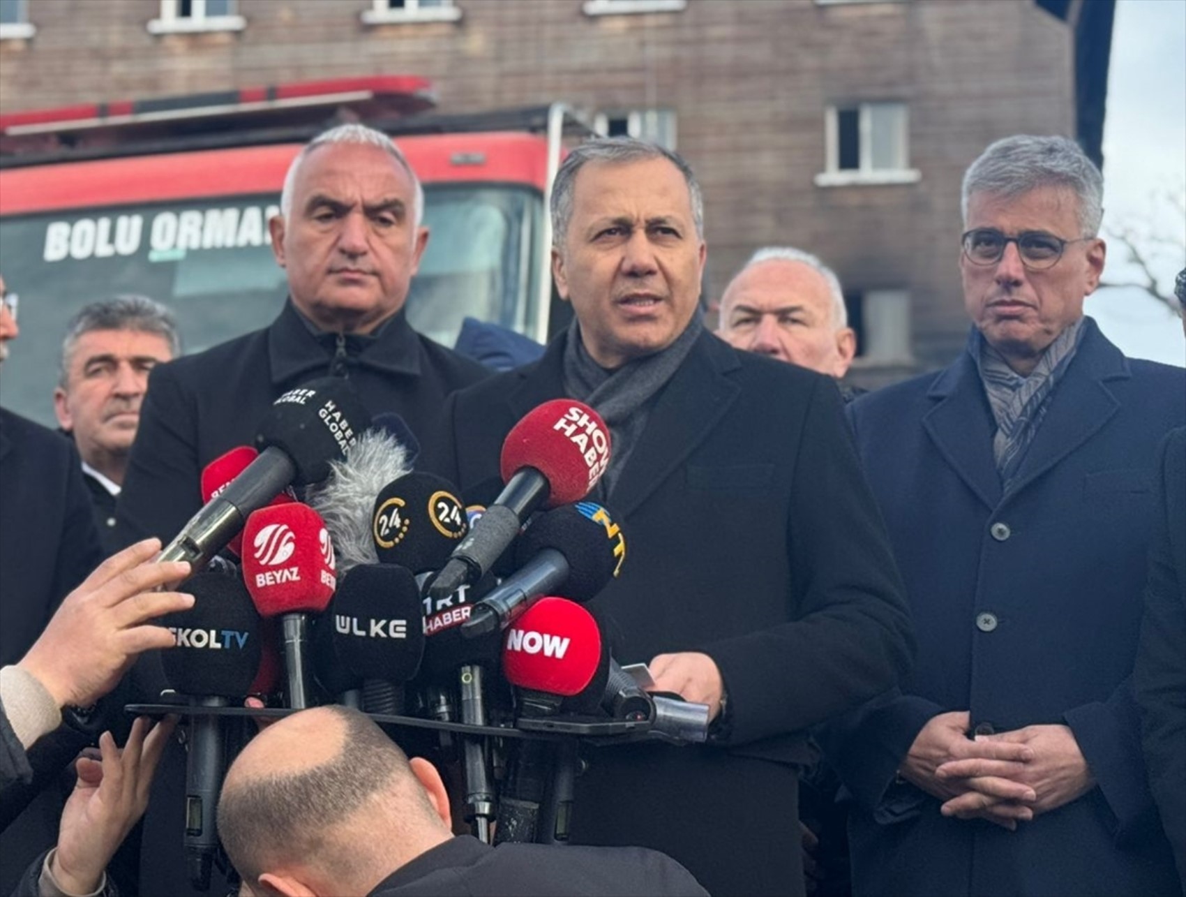 Era diventato il simbolo dell'incendio: ecco la storia del lenzuolo del Grand Hotel