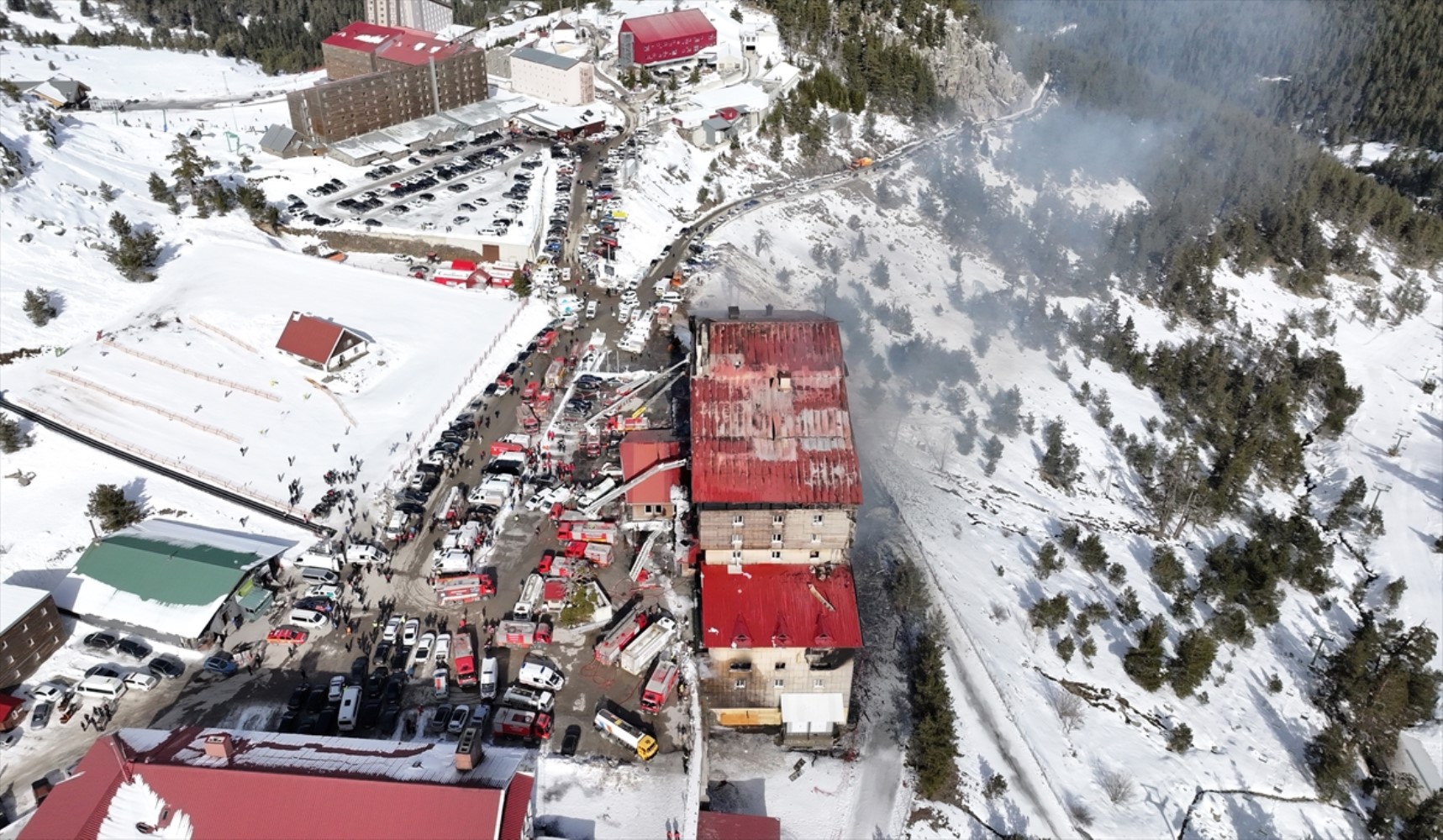 Era diventato il simbolo dell'incendio: ecco la storia del lenzuolo del Grand Hotel