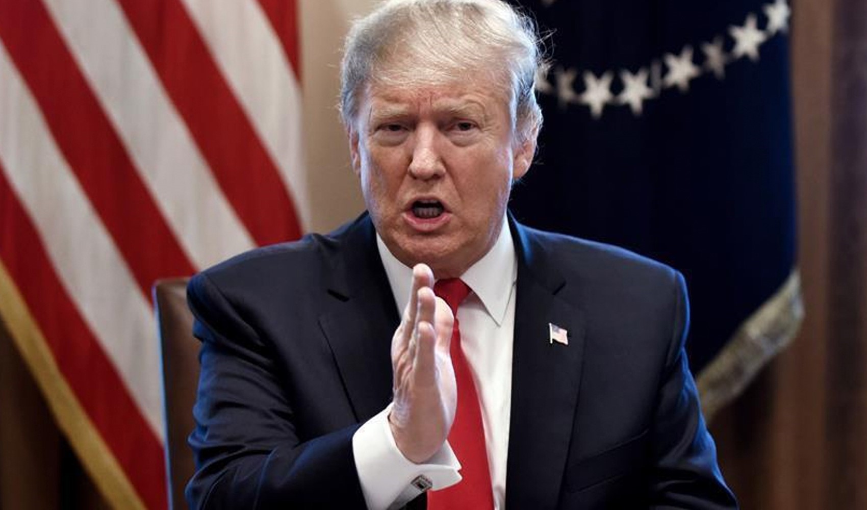 Decisione lampo del presidente USA Trump: licenziati 12 nomi