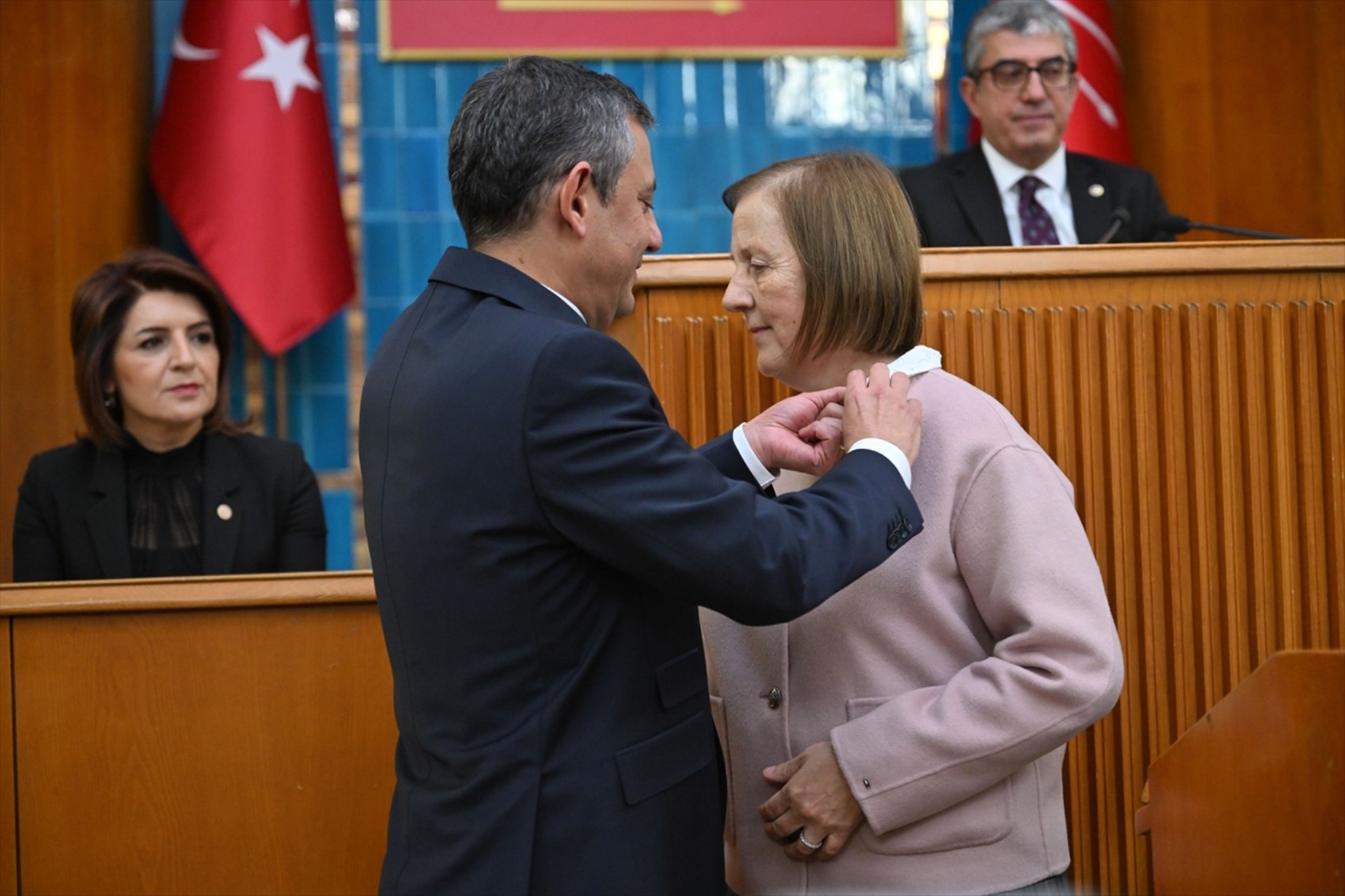 Erken seçim çağrılarının ardından ilk anket sonuçları belli oldu: Yavaş ve İmamoğlu arasında kim öne çıkıyor?