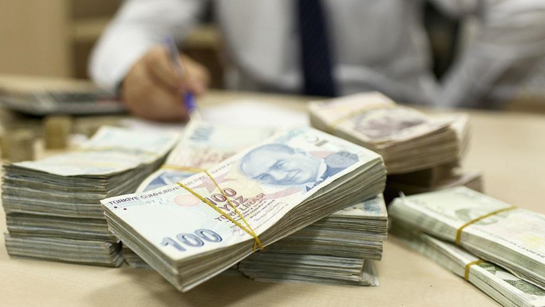 Emeklilere yeni promosyon fırsatı! SGK ve bankalar masaya oturacak