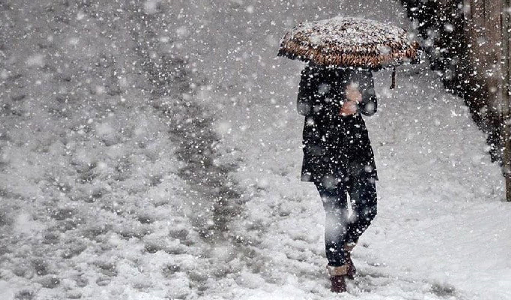 AKOM bu kez tarih verdi: İstanbul'a kar geliyor!