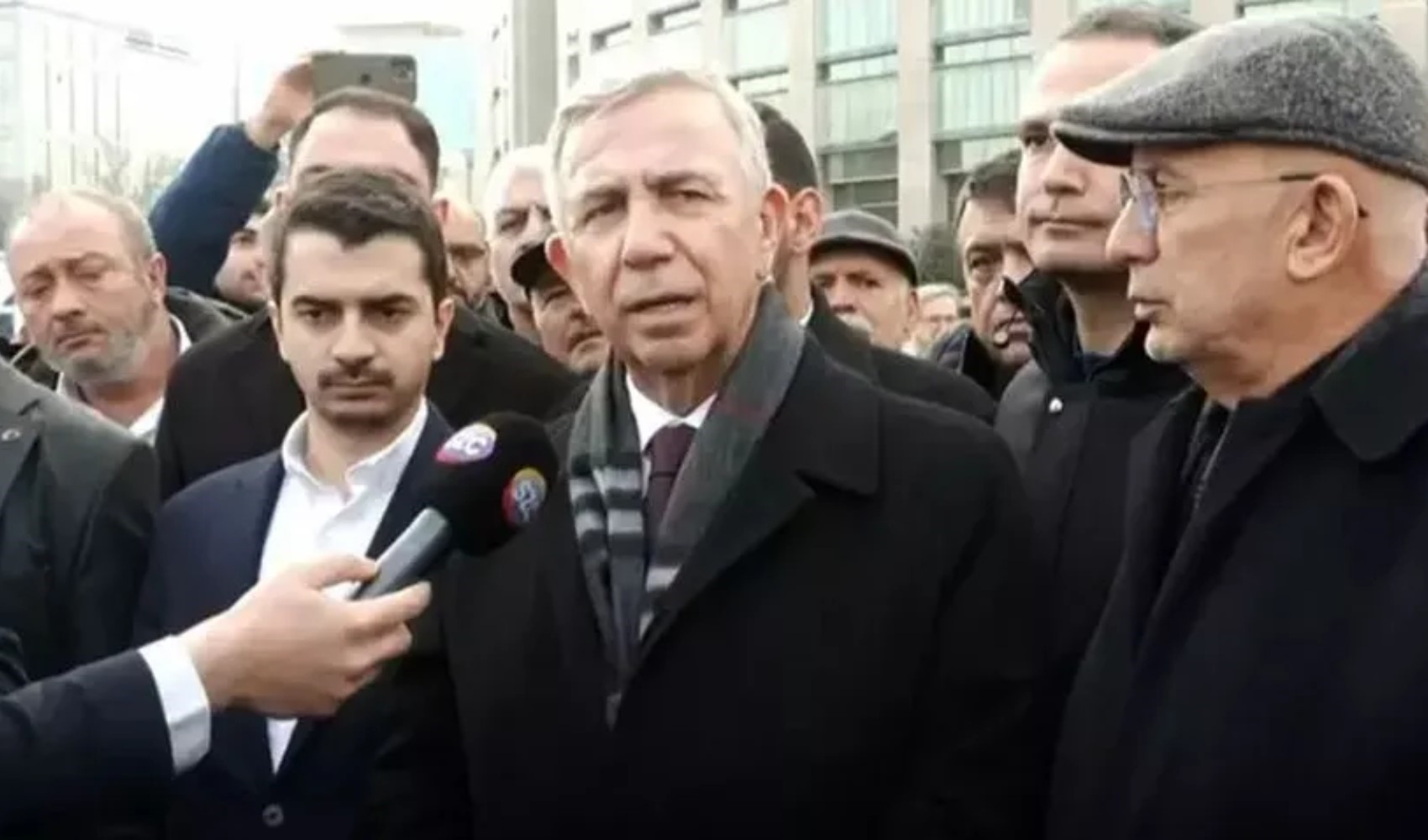 Sostegno di Mansur Yavaş a İmamoğlu: è arrivato a Çağlayan
