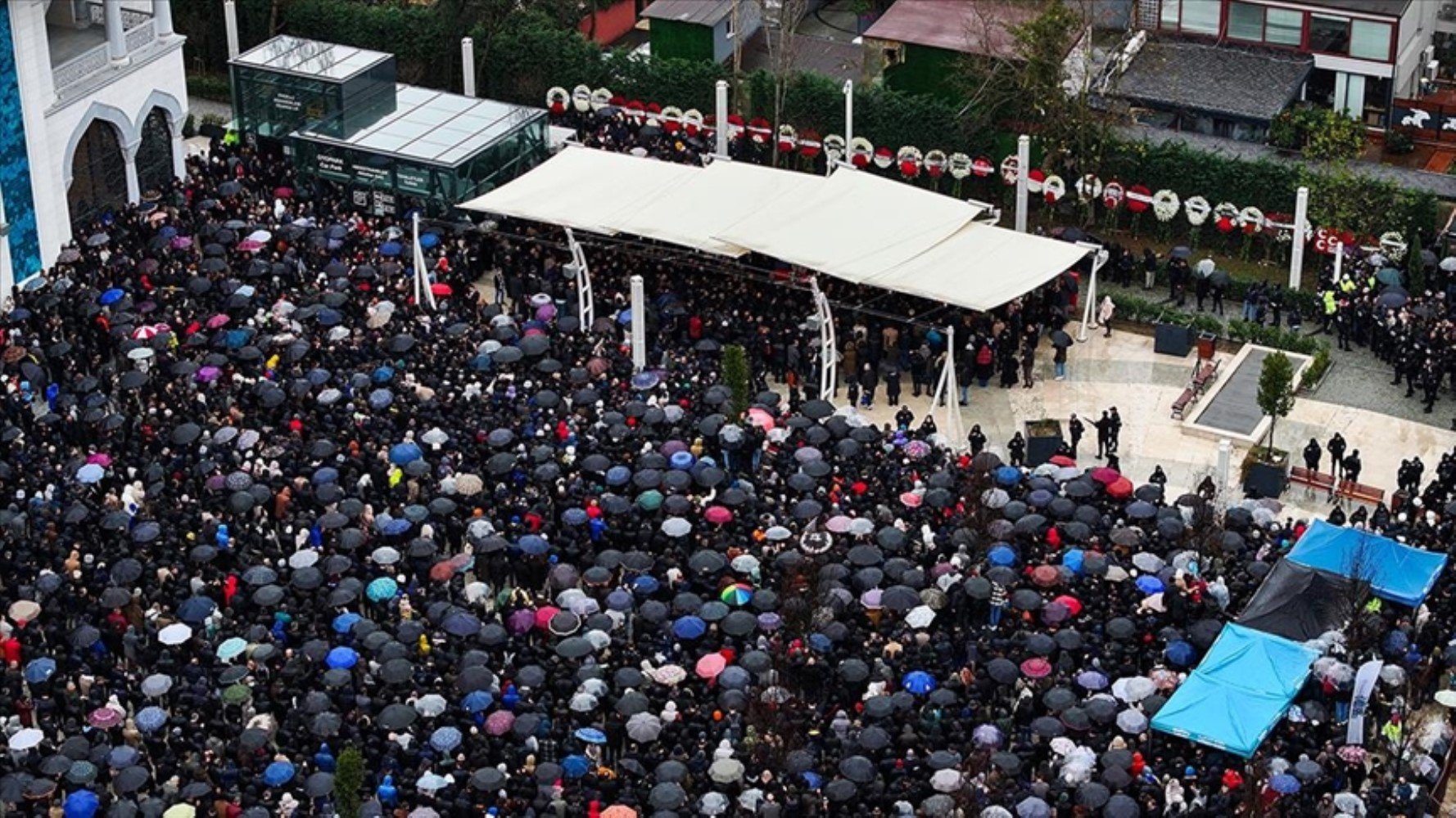 'Hakkımı helal etmiyorum' demişti: Ferdi Tayfur ve Ata Demirer arasındaki kavga yeniden gündemde