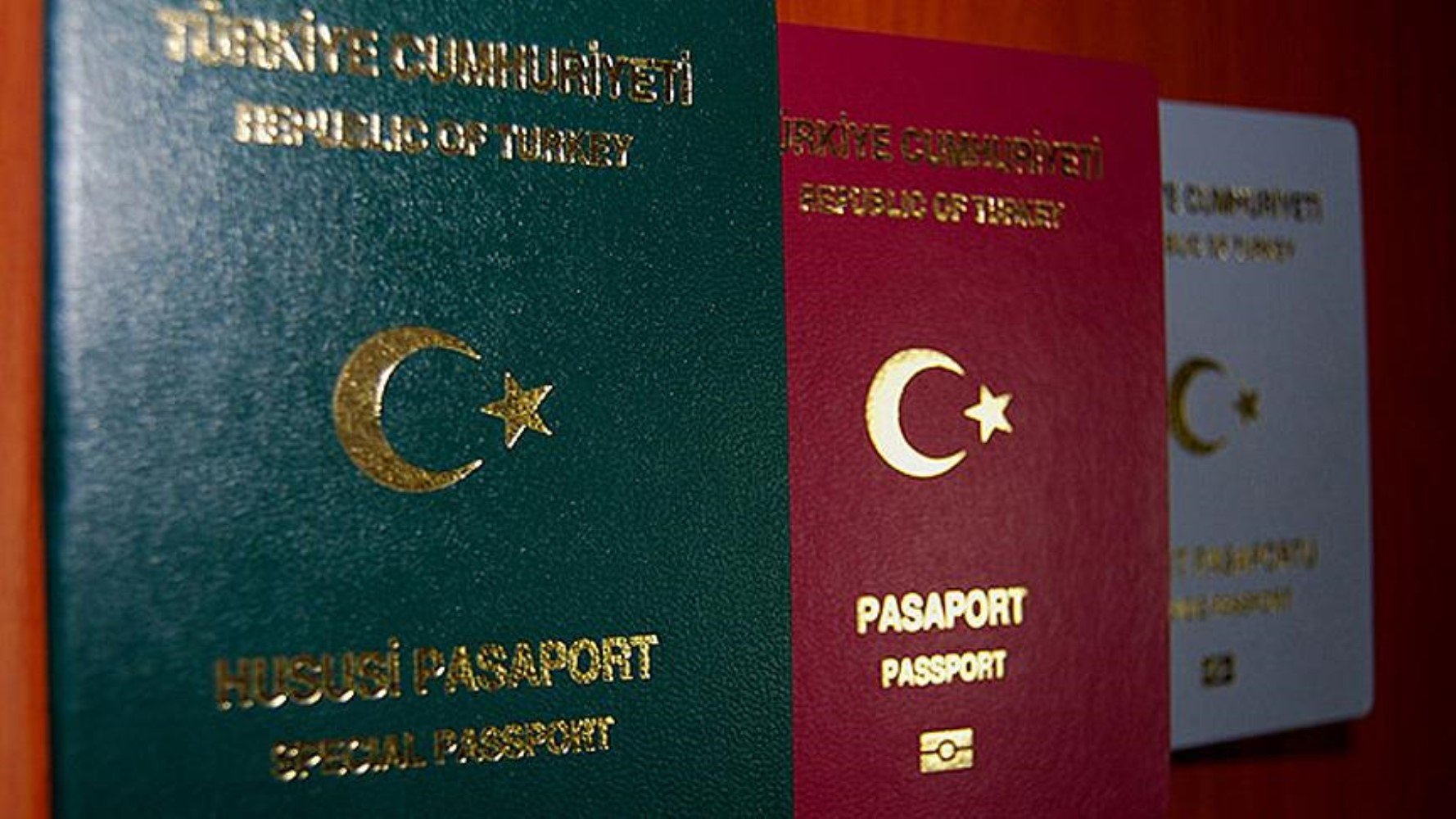 Yeşil Pasaportlu Türkler için AB’ye girişte yeni dönem: Yeni şart getirildi