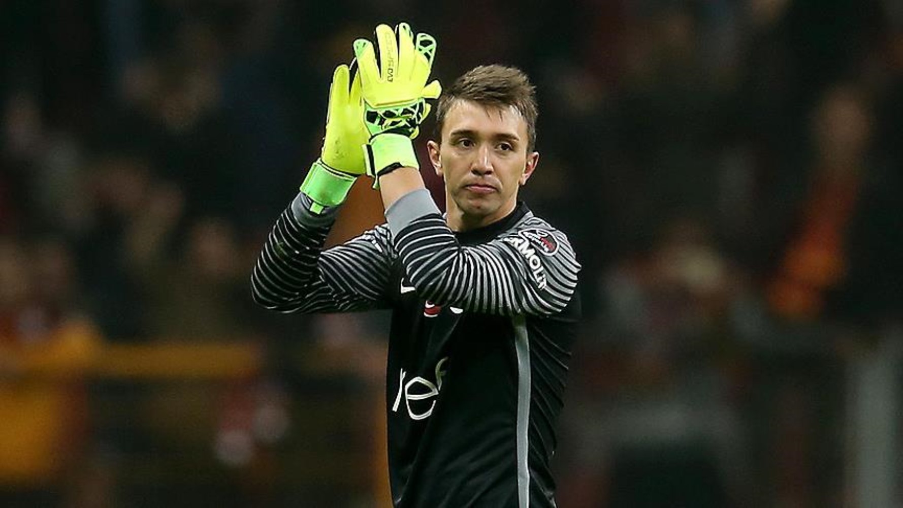 Sarı-kırmızılılarda heyecan: Muslera yerine gelecek olan kaleci kim?