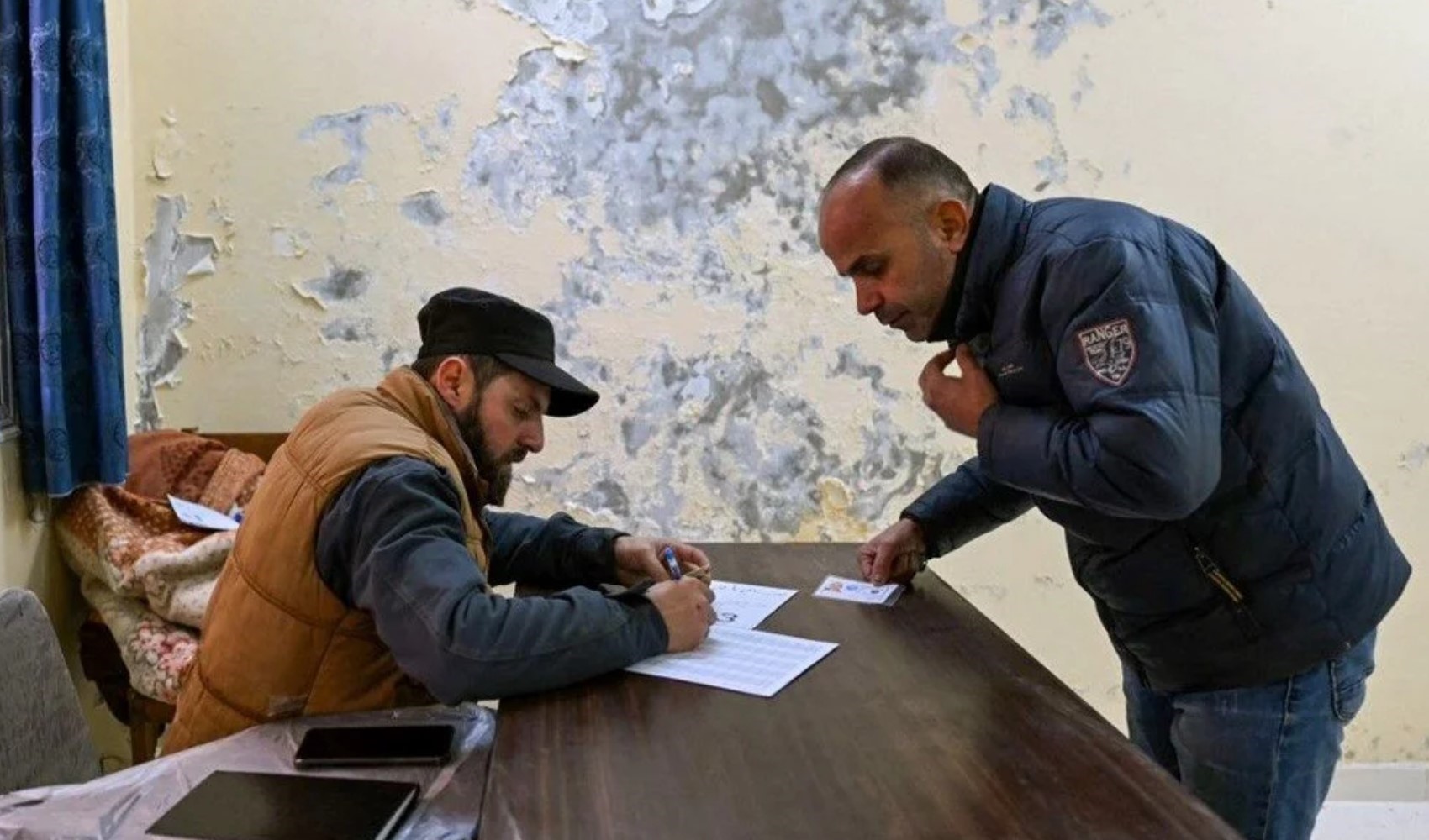 I soldati di Assad depongono le armi: si uniscono al nuovo esercito