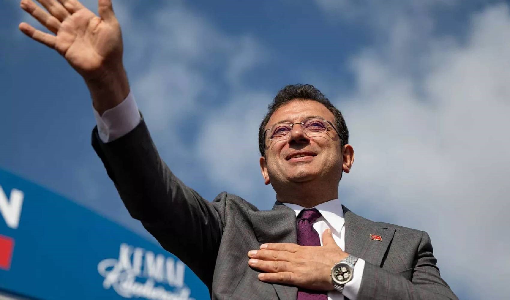 İmamoğlu: 'A chi dice che prenderà il posto di Ekrem, rispondo con un bel niente'